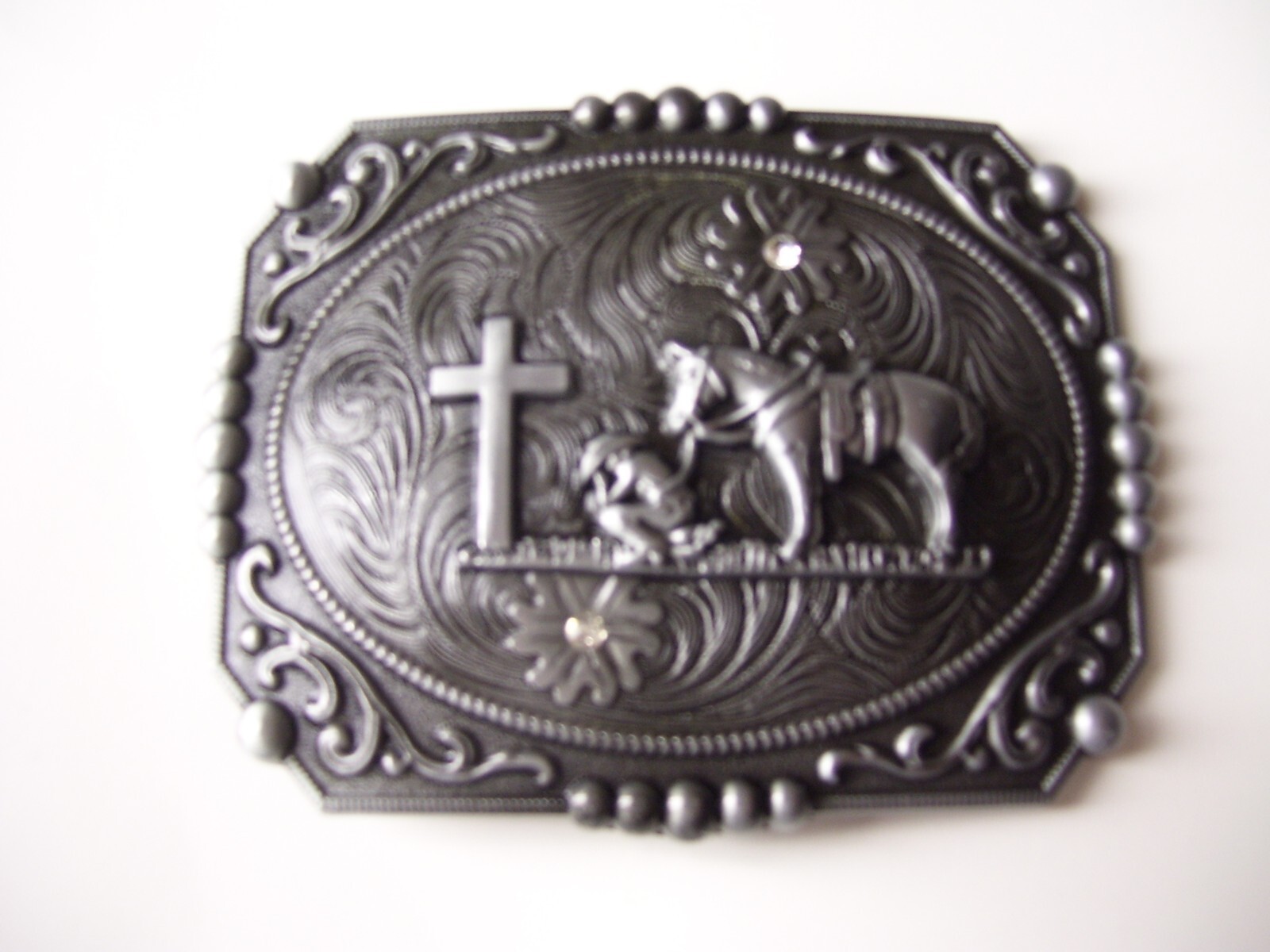 Belt Buckle Praying Cowboy Kneeling at Cross Western Floral Large 4.5&Prime;x 3.5&Prime;