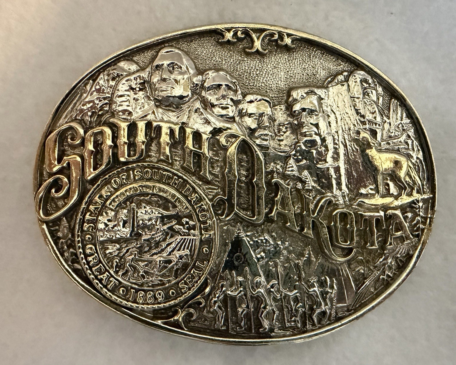 Men&rsquo;s Silver Oval South Dakota State Seal Western Belt Buckle 1.5&Prime; Belt Fit