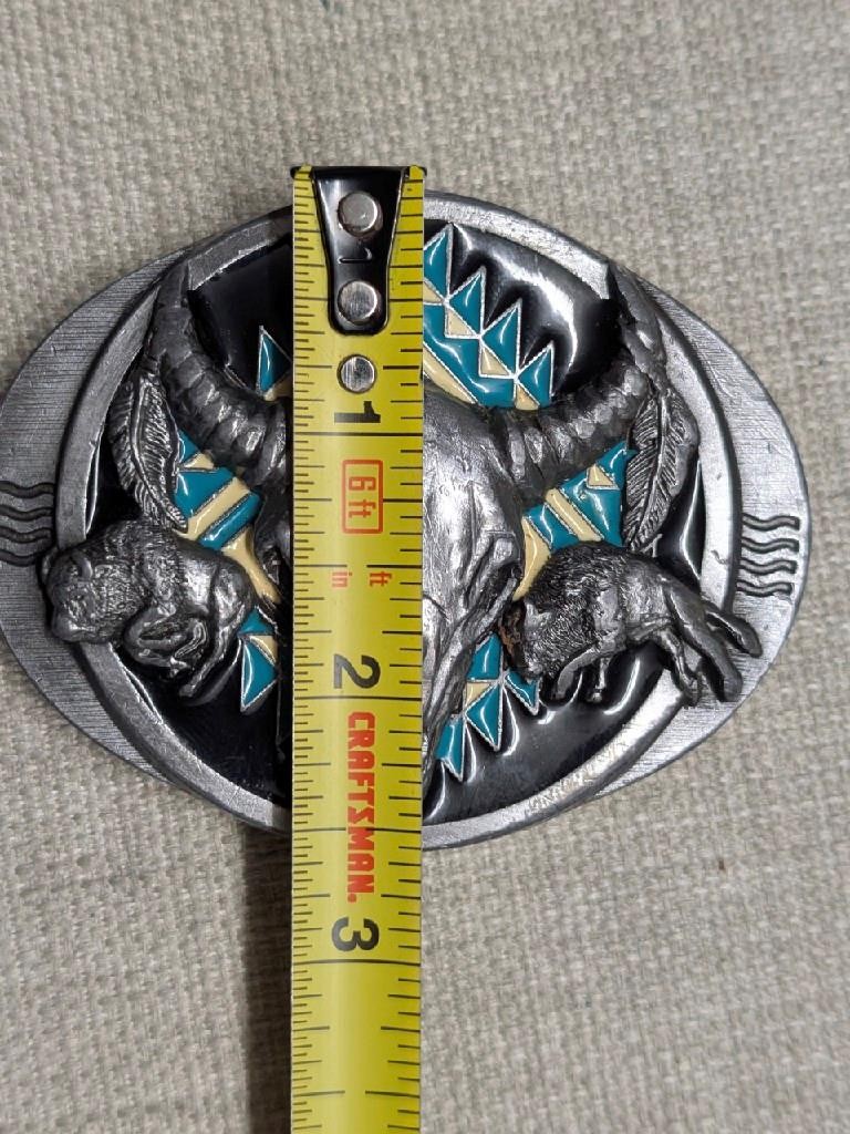 vintage USA made SOUTHWESTERN belt buckle NATIVE AMERICAN buffalo indian COWBOY