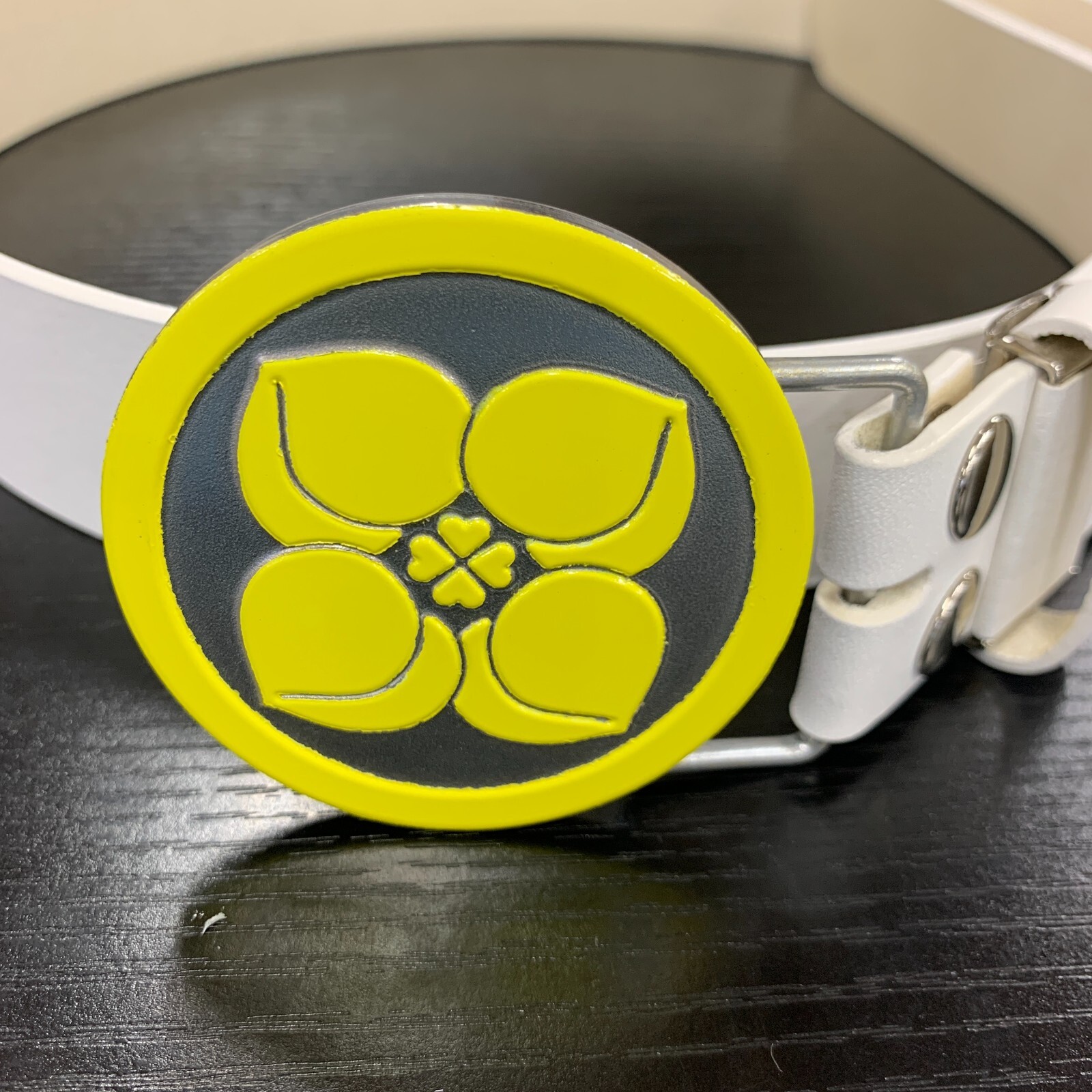 Yellow Silver Buckle White Leather Belt Peach Four Leaf Clover Removable Japan