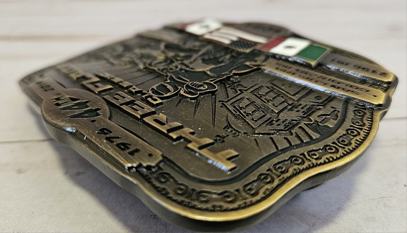 THREE 3 FLAGS CLASSIC MEXICO USA REGINA CANADA BELT BUCKLE 2019 NIP