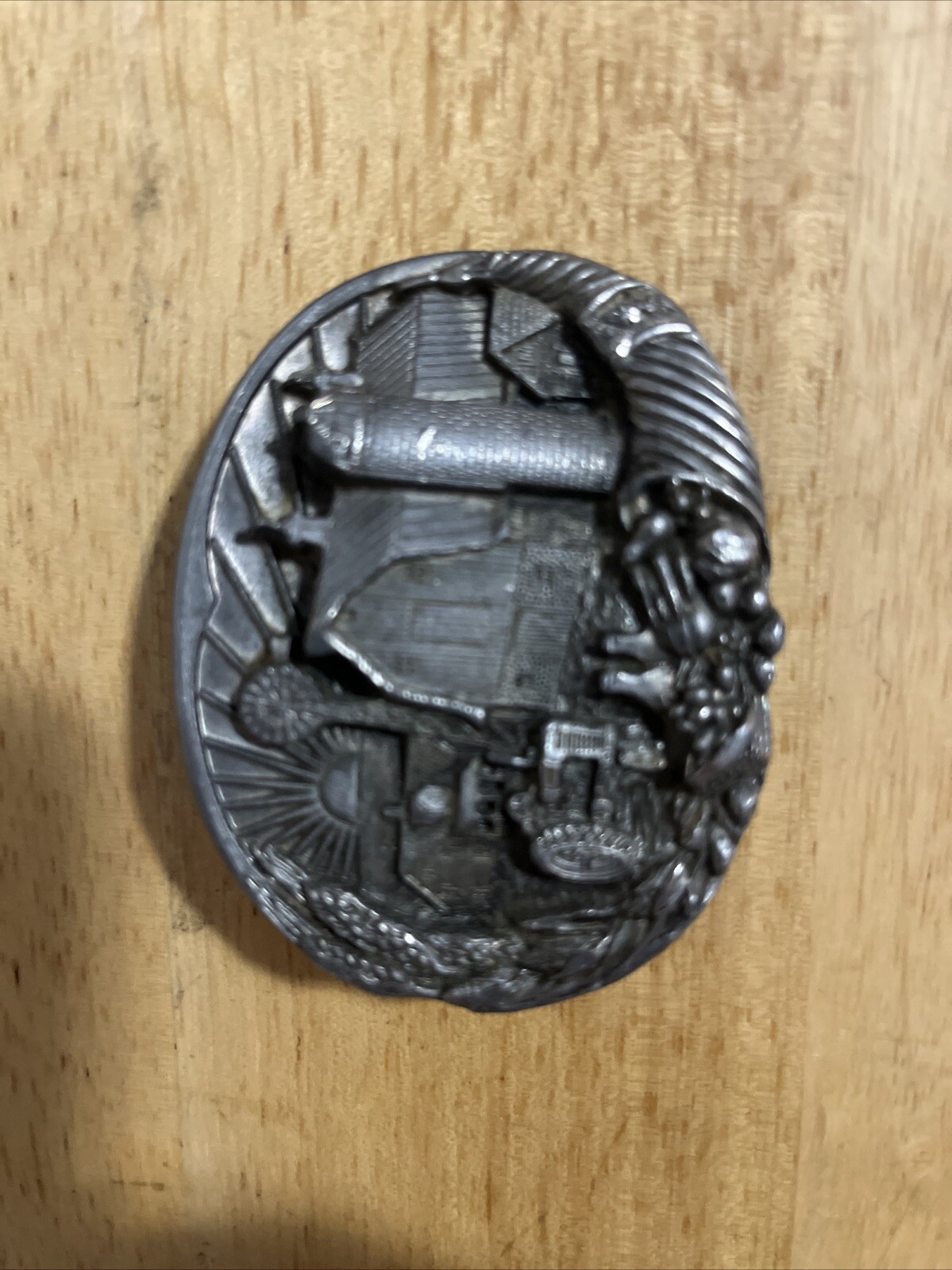 belt buckle