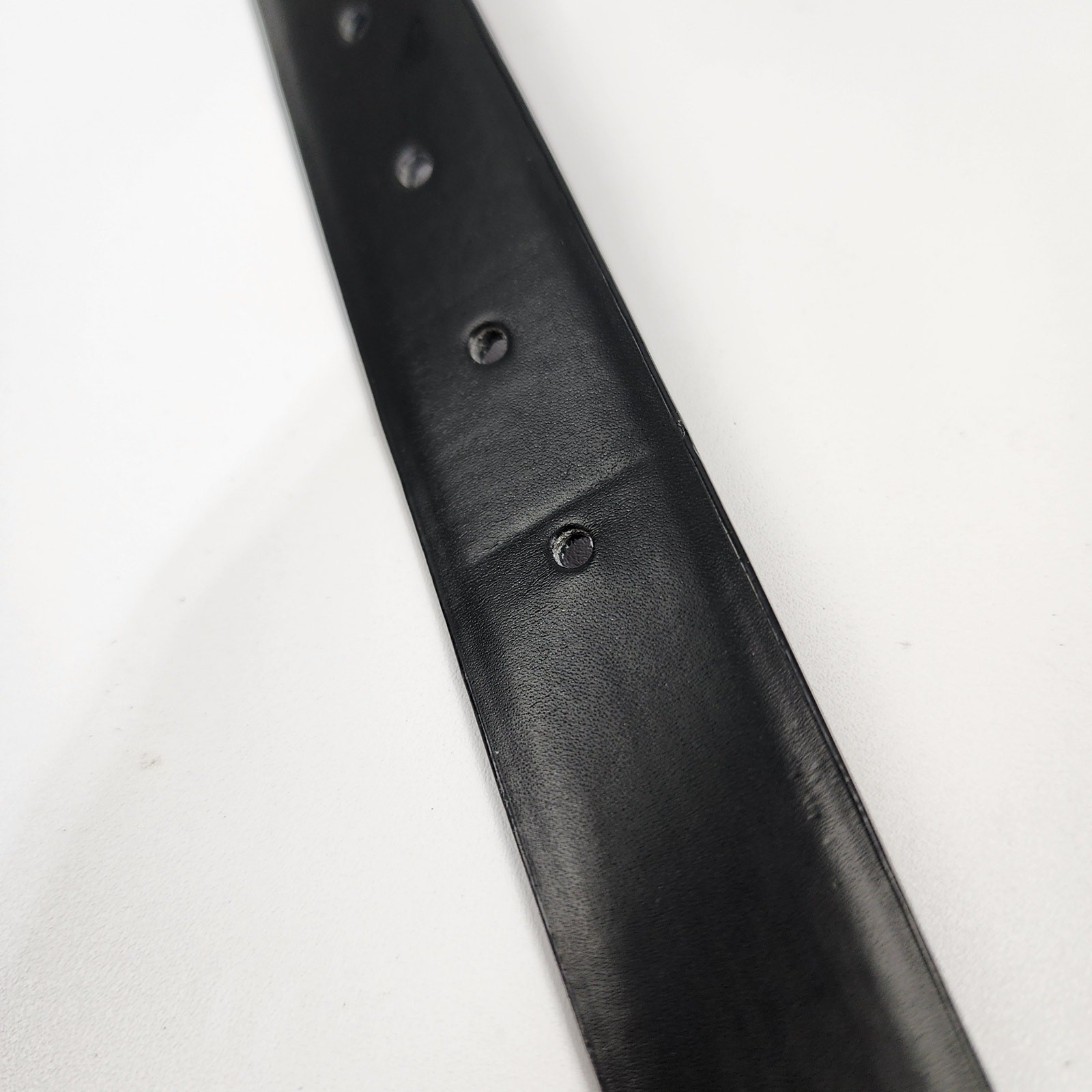 Calvin Klein Black Leather Belt Small 31&Prime; Glossy Silver Buckle #640556 EUC