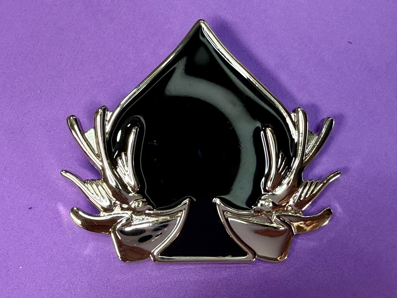 Spade Playing Cards W/ Birds Cutout NOS 2005 Hunters Vegas Baby! Belt Buckle