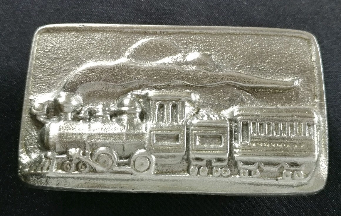 TRAIN STEAM ENGINE AMERICAN LOCOMOTIVE SUN CLOUDS CAR TENDER BELT BUCKLE