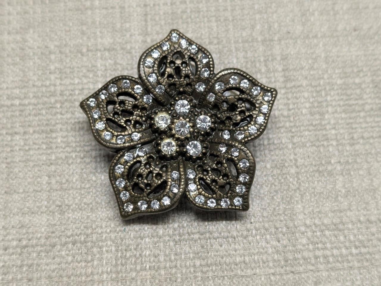 vintage FLORAL belt buckle BRASS engraved RHINESTONE studded WESTERN star