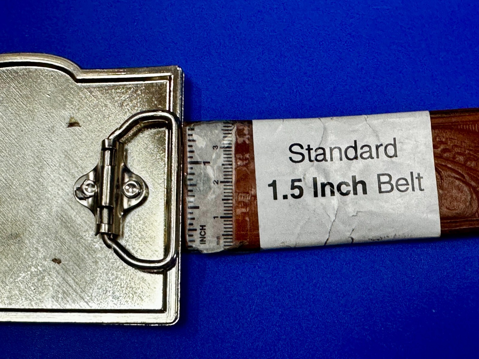 Drinking Glass Beer Mug Overflowing Beer Novelty Bar Gag Gift Belt Buckle