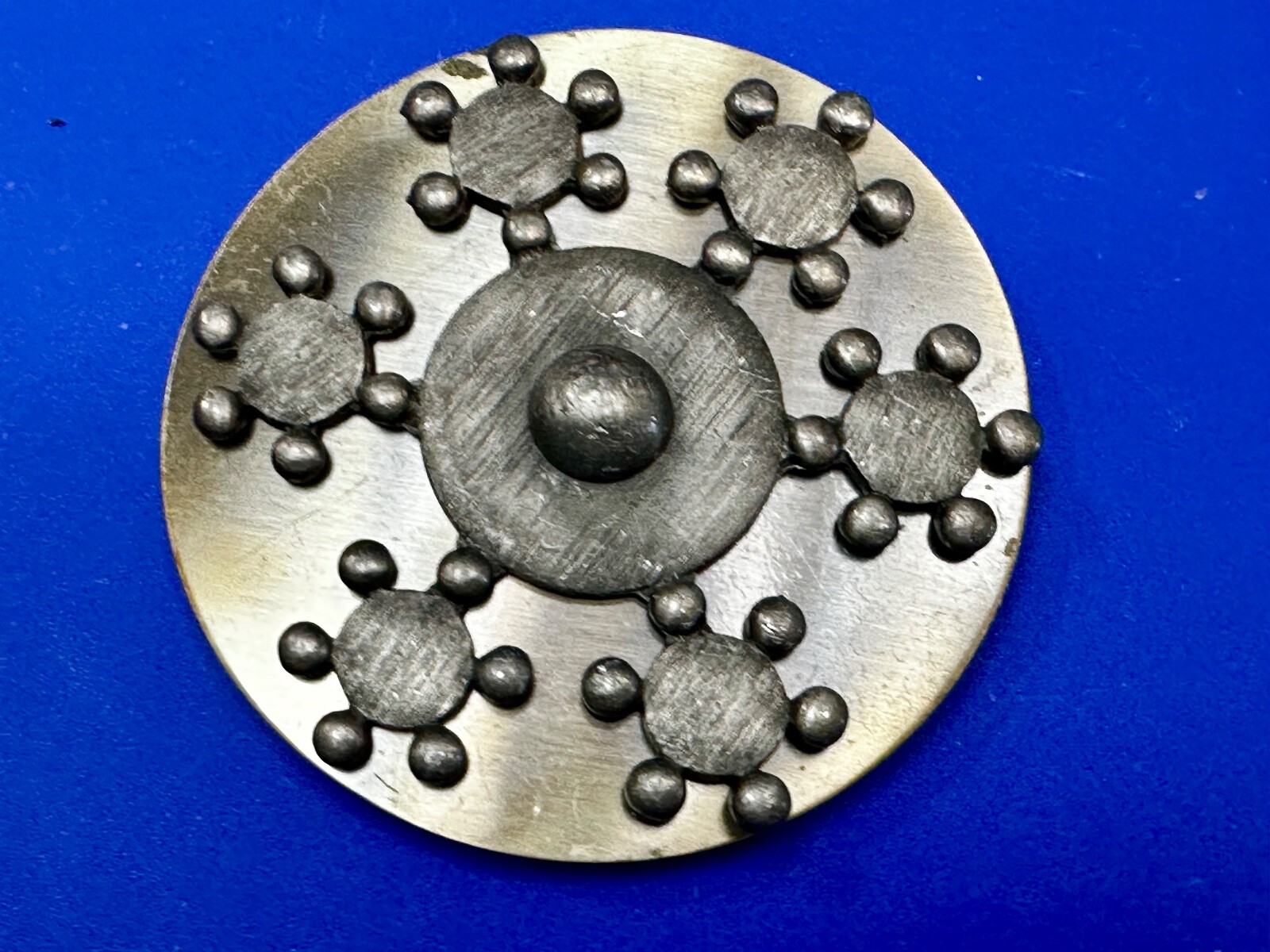 Retro Artisan Metal Work Unique Vintage Round Belt Buckle