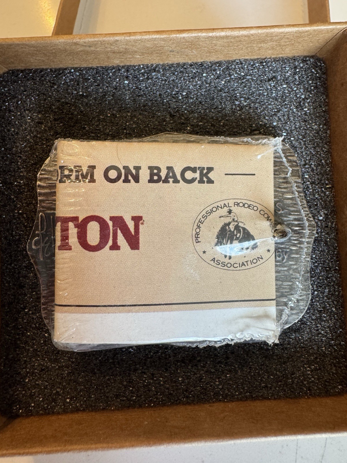 New 1986 HESSTON NFR NATIONAL FINALS RODEO Belt Buckle – In Package