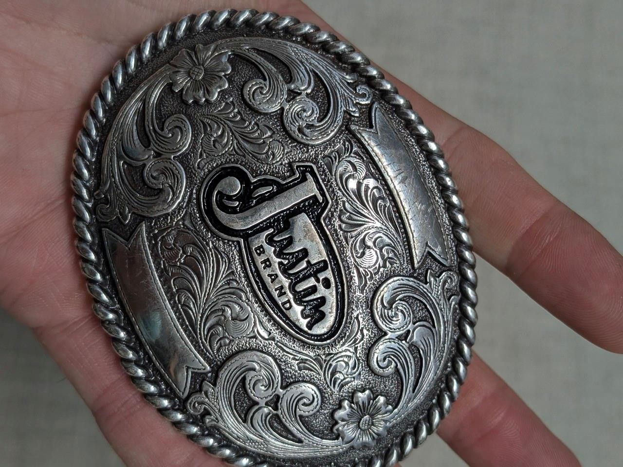vintage JUSTIN belt buckle WESTERN engraved metal COWBOY rodeo