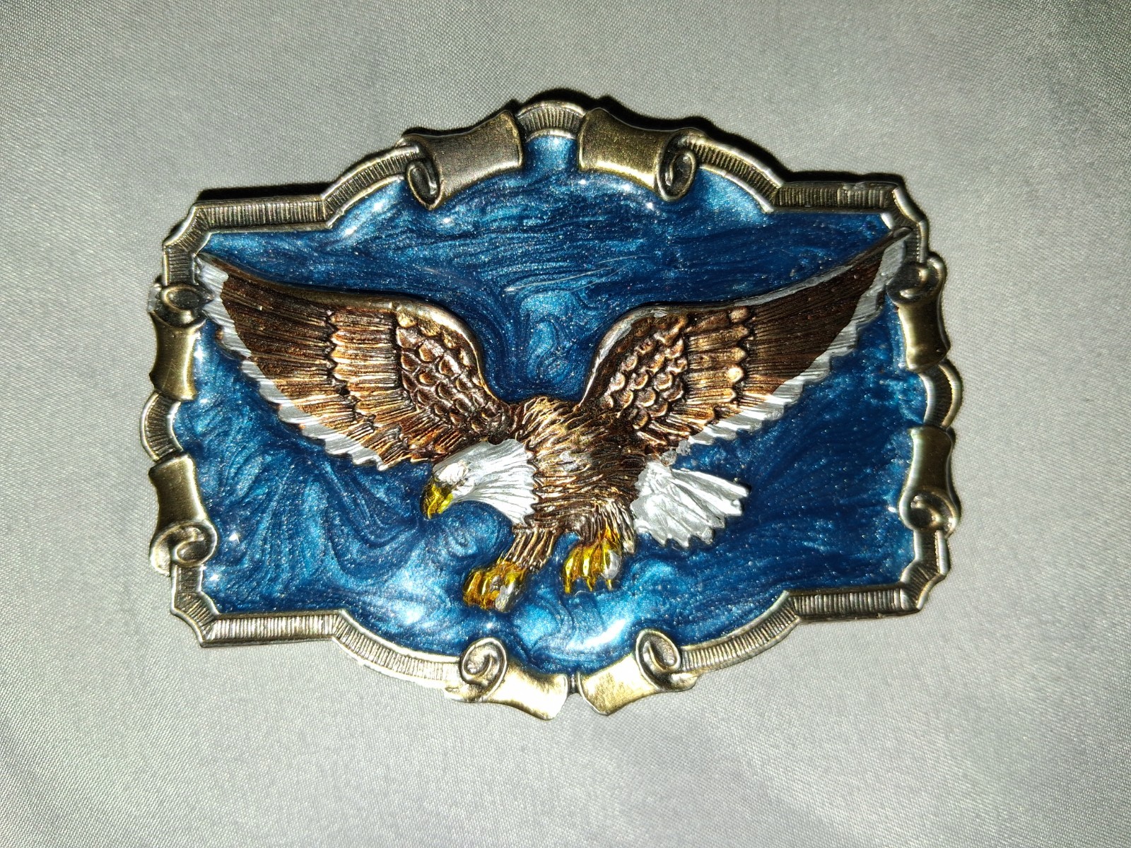Vintage Bald Eagle Belt Buckle Blue Enamel Silver‑Tone Trim 1983 USA QD1243