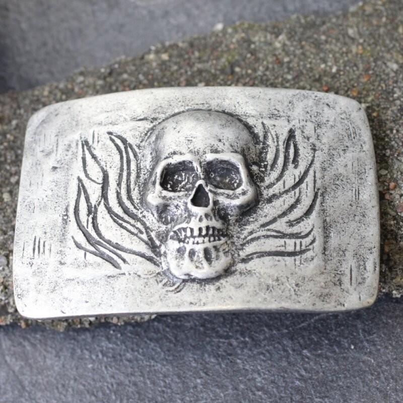 Belt Buckle Skull, Skull on Fire, Dark Silver