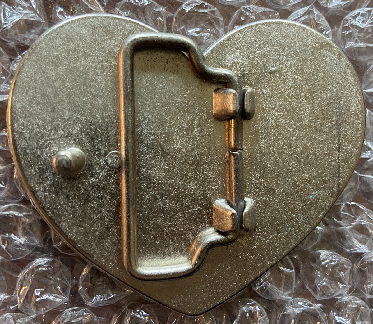 HEART SHAPED GLITTER RED WHITE BELT BUCKLE