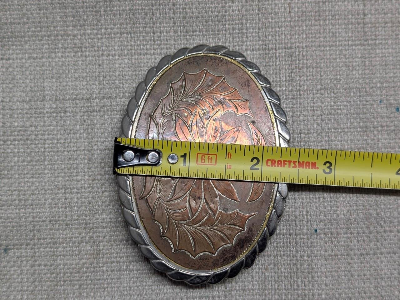 vintage DAISY belt buckle ENGRAVED western FLORAL western cowboy