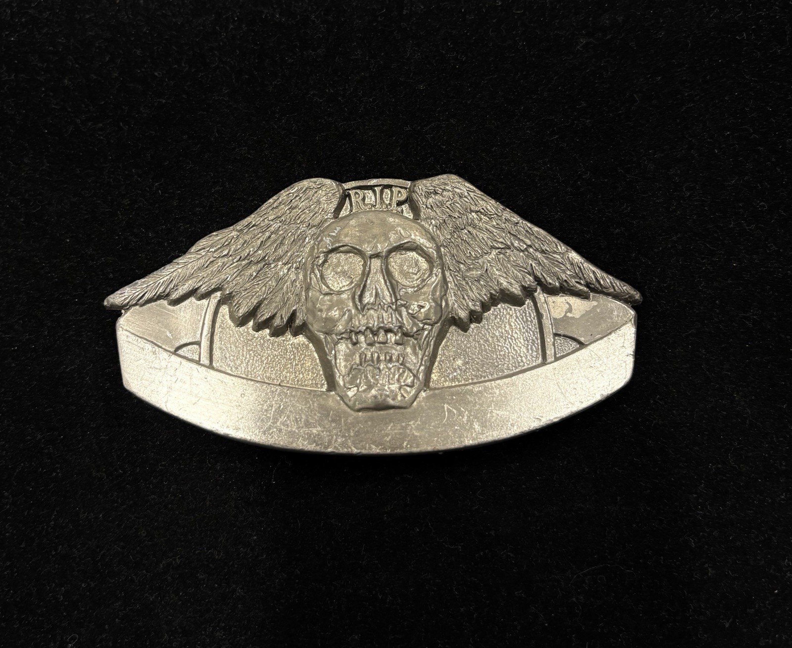 Vintage MBIC 3D “Outlaw” Winged skull pilot belt buckle RARE