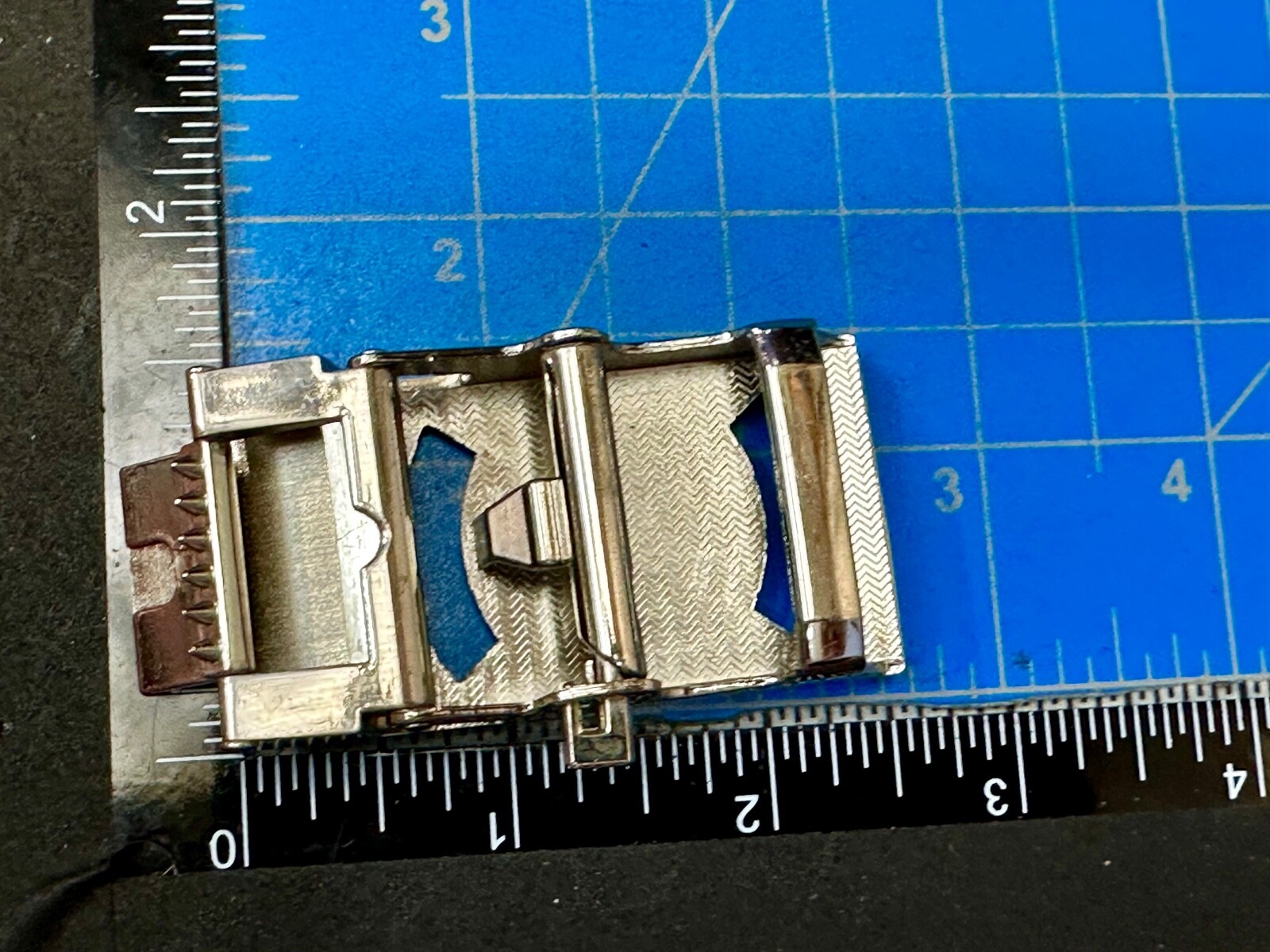 See Through Replacement Ratchet Style Vintage Belt Buckle