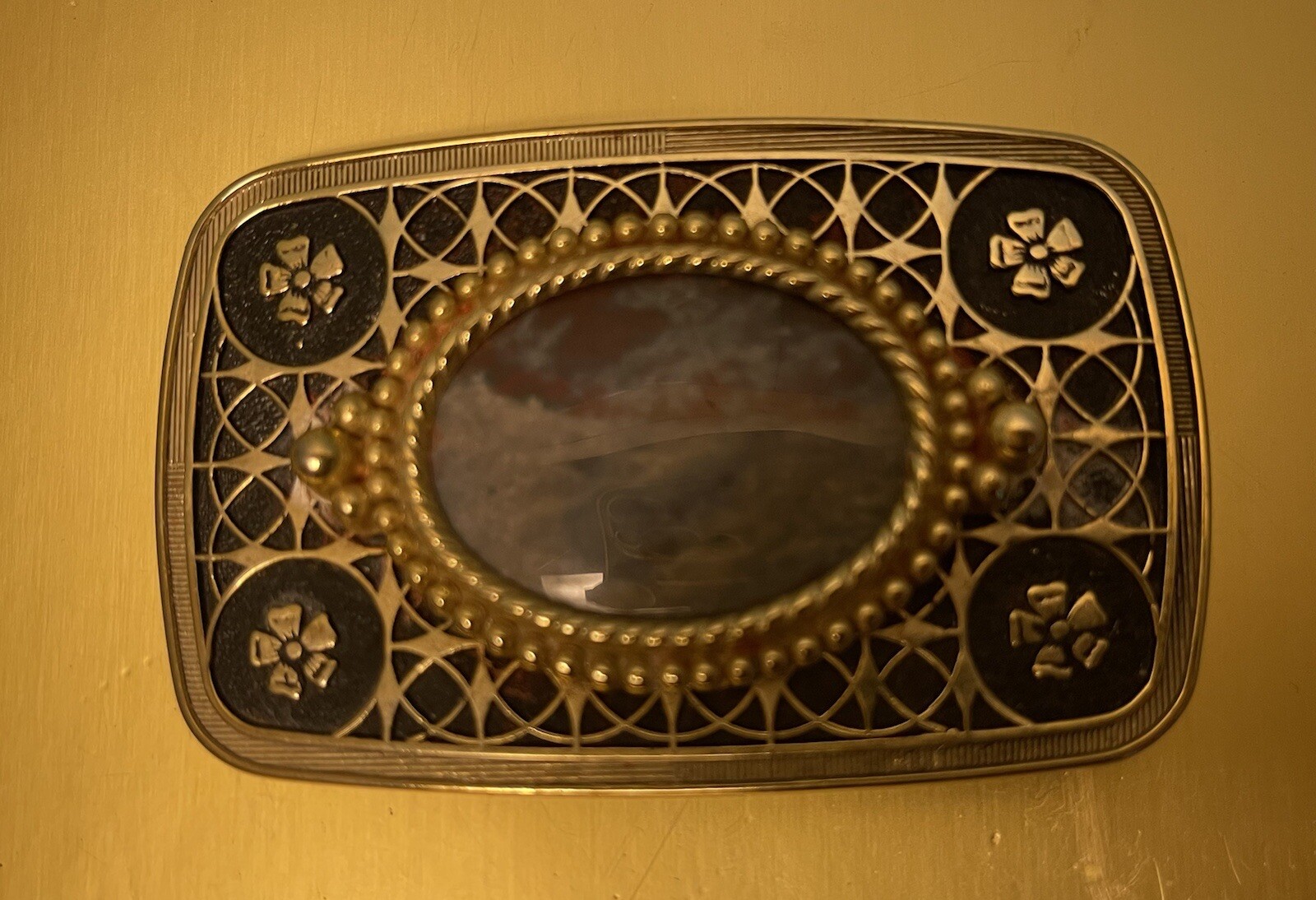 Western Flower Pattern with Brown Stone Oval Brass Metal Belt Buckle Unisex