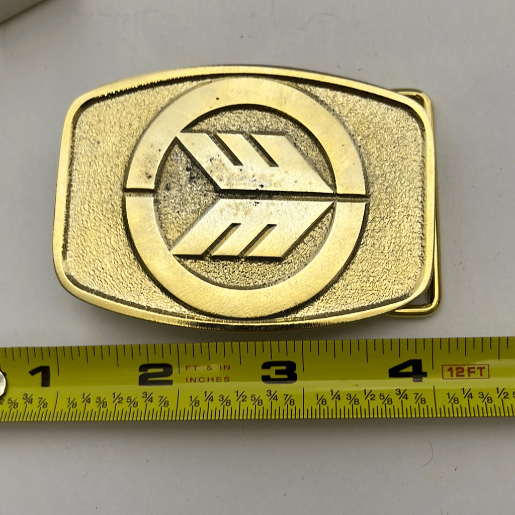 Men&rsquo;s Goldtone Metal Arrow Emblem Rectangular Western Belt Buckle