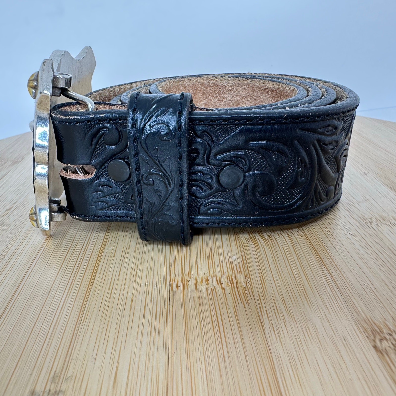 Vintage Justin Western Belt Longhorn Black Tooled Leather Gold Hued Stars Sz 40