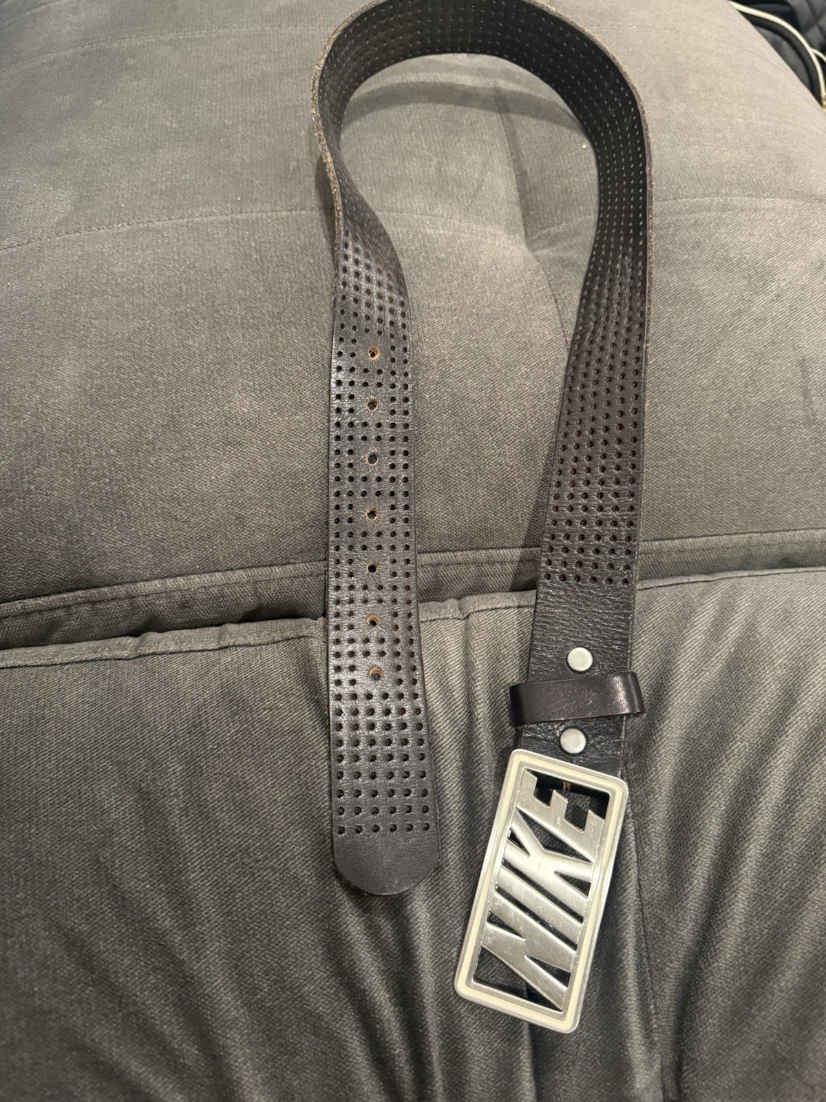 Nike Spellout Sliver Buckle Brown Leather Belt Sz.32