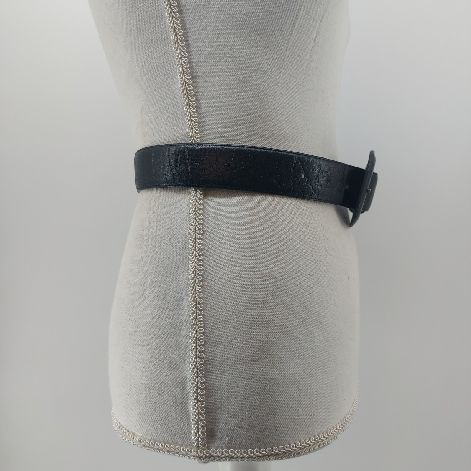 The Ritz Accessory Womens Belt Small Medium Black Genuine Leather