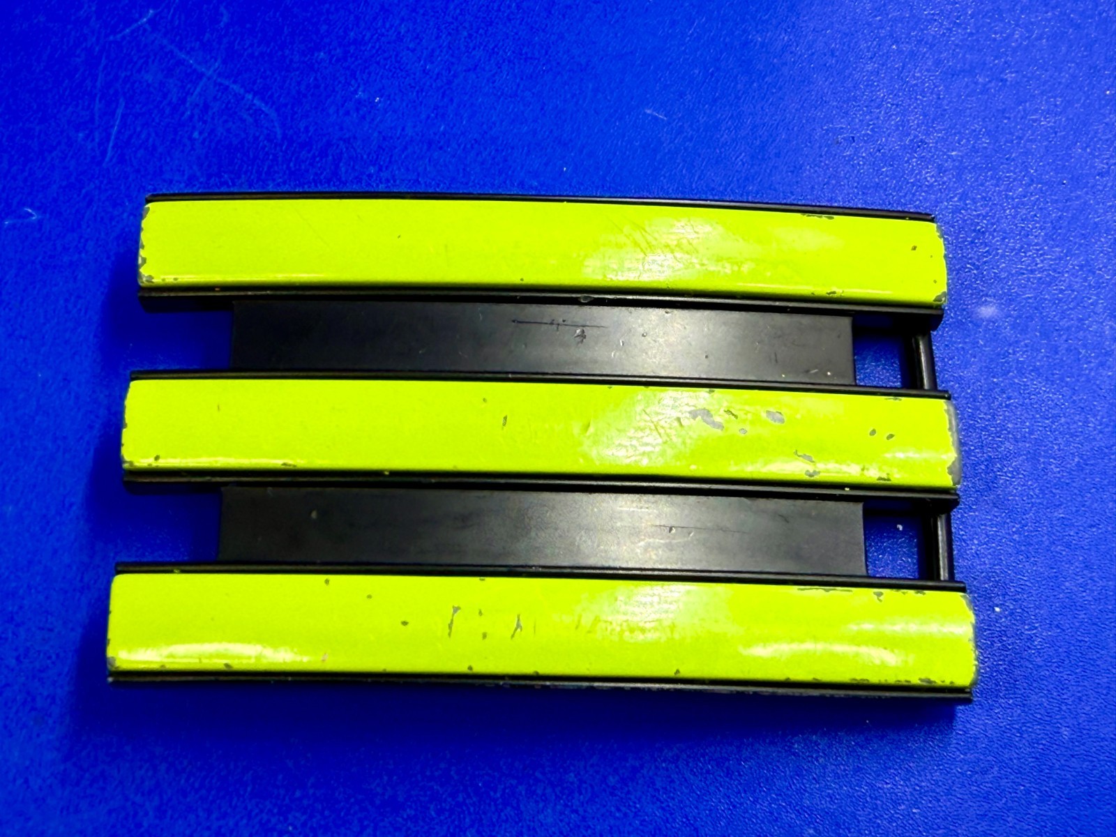 Adidas Golf 3 Stripe Green & Black Color Trophy Award Style Vintage Belt Buckle