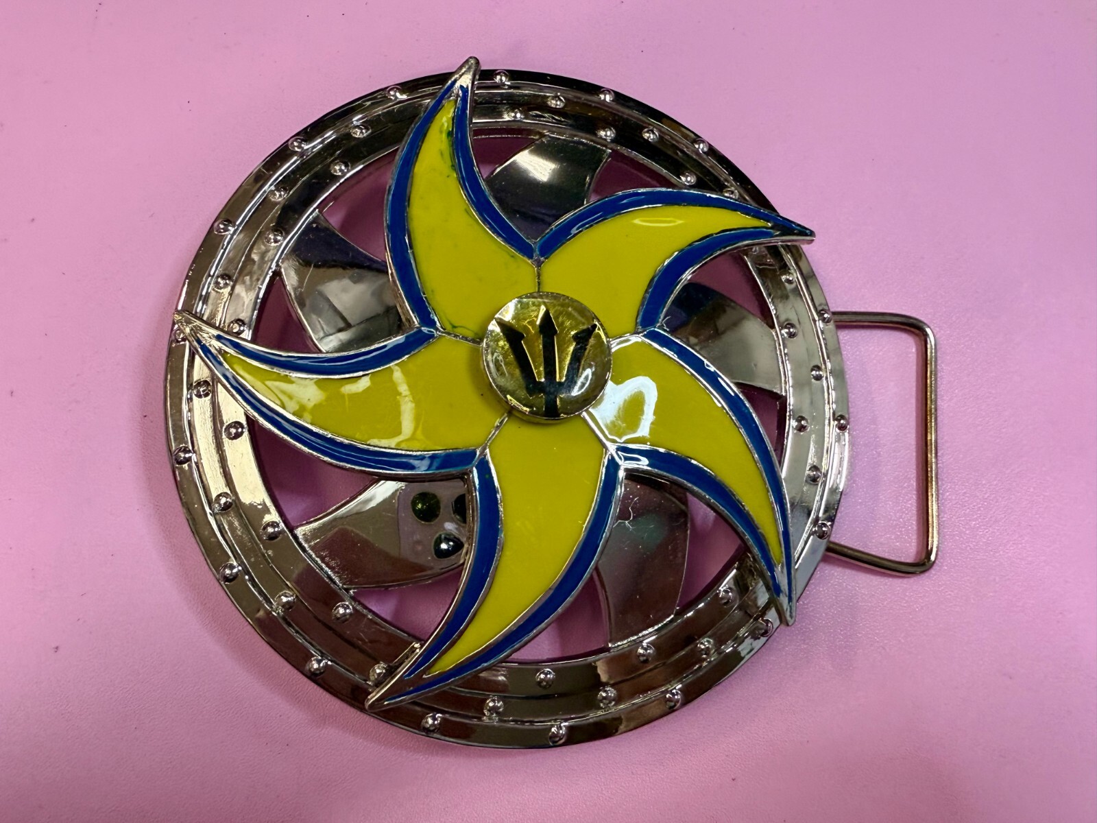 Spinning Arrow Yellow Star Circle Neptune Symbol Round Spinner Large Belt Buckle