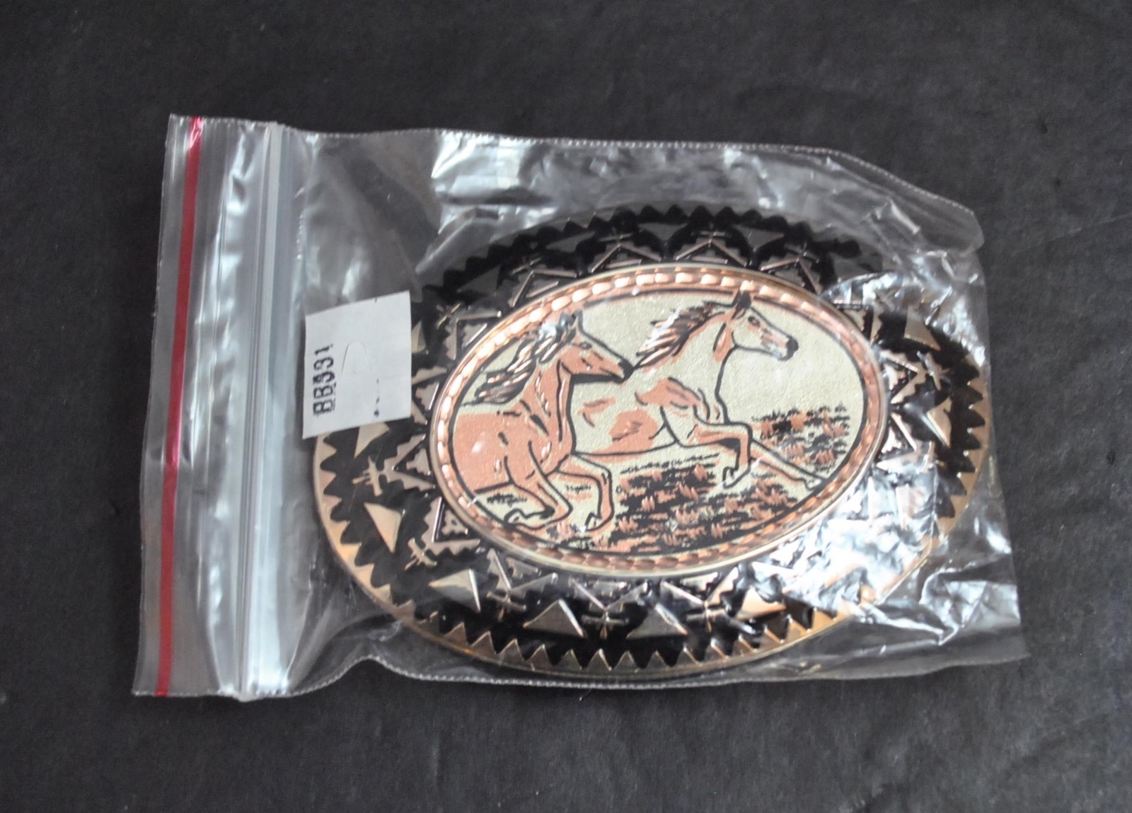 NWOT Running Horses Belt Buckle Silver Tone Oxidation Design About 3 5/8&Prime; G6