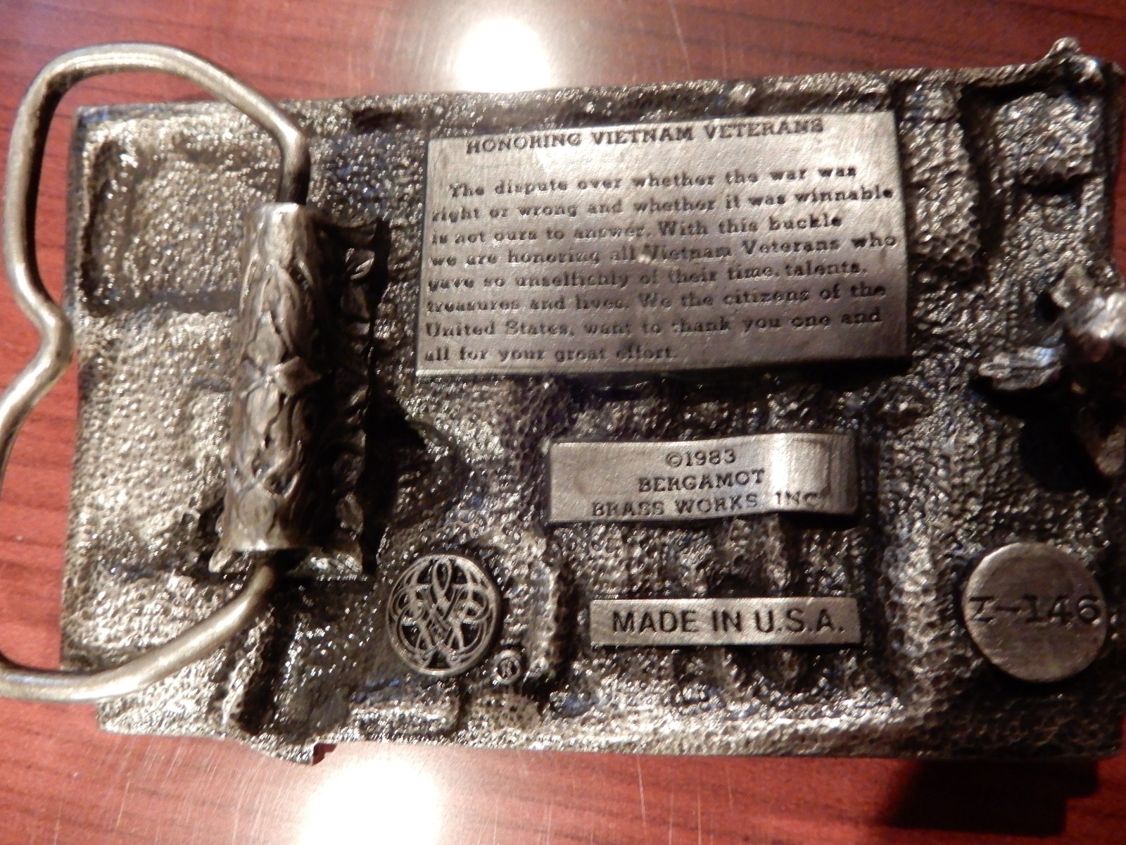 VINTAGE 1983 MILITARY VIETNAM VETERAN BELT BUCKLE NEW 3 1/2 X 2 1/8 INCHES
