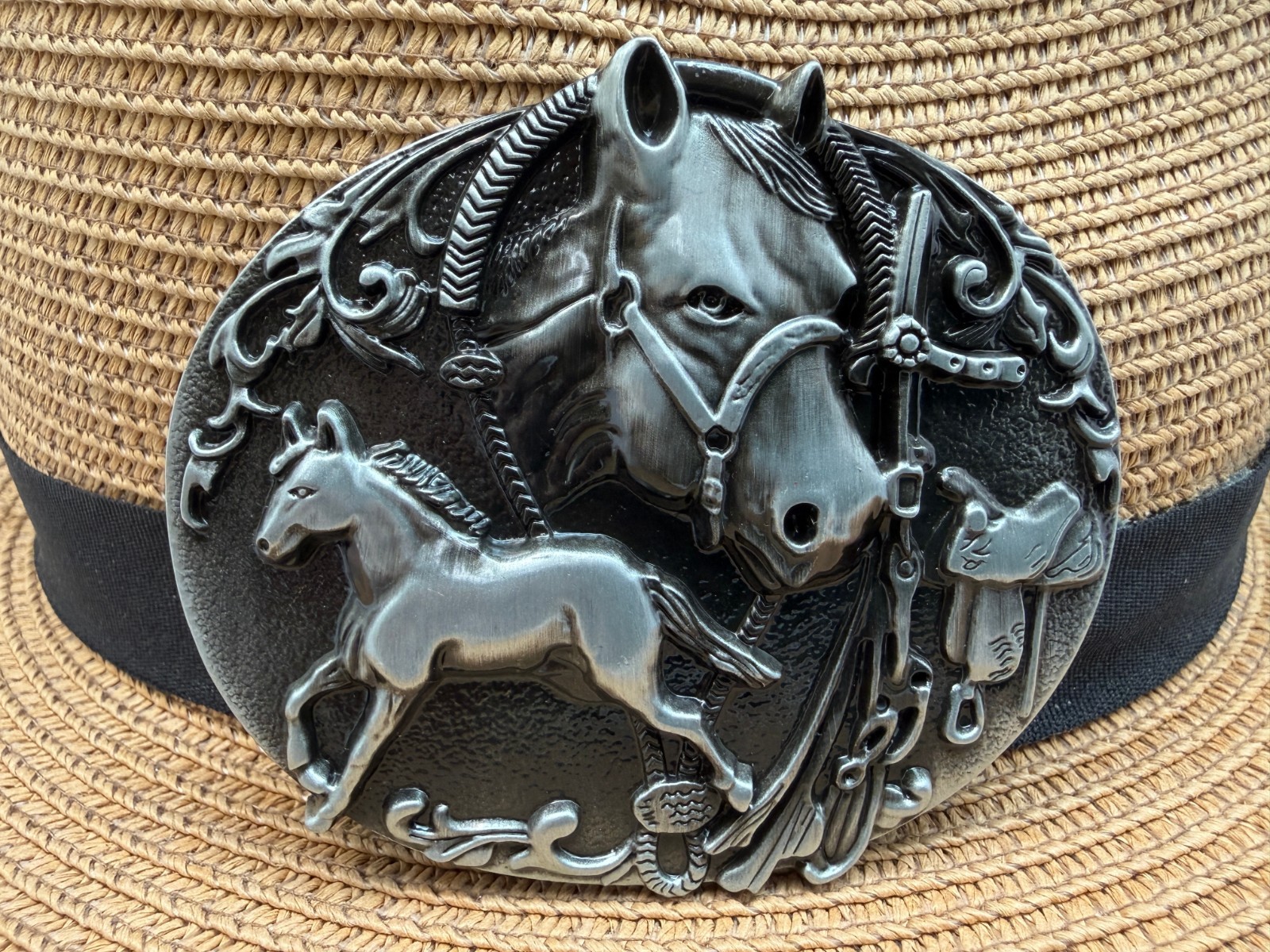 Antiqued Silver Retro Running Horse Western Belt Buckle