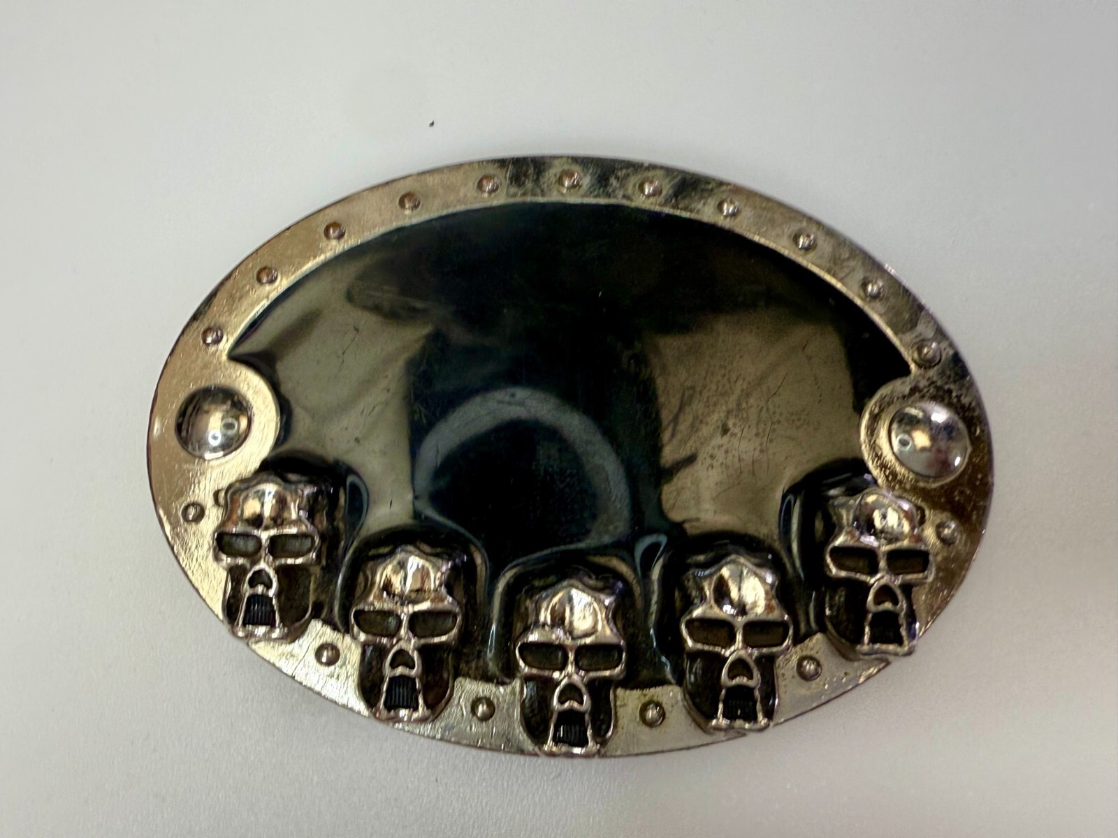 Five Skull&rsquo;s Head Black Enameled Halloween Gothic Punk Silver Color Belt Buckle