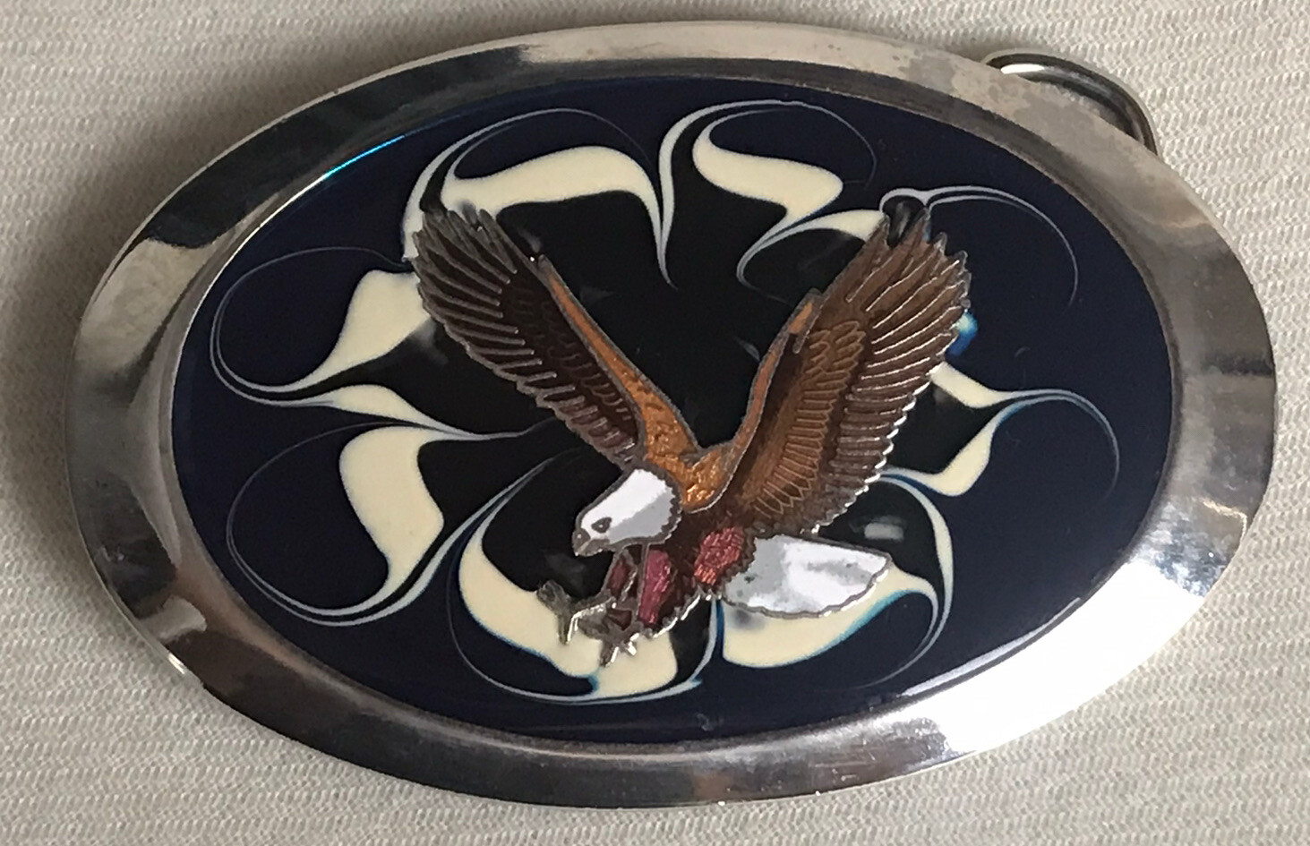 SILVER TONE BELT BUCKLE ENAMELED EAGLE BLUE CREAM SWIRL BACKGROUND