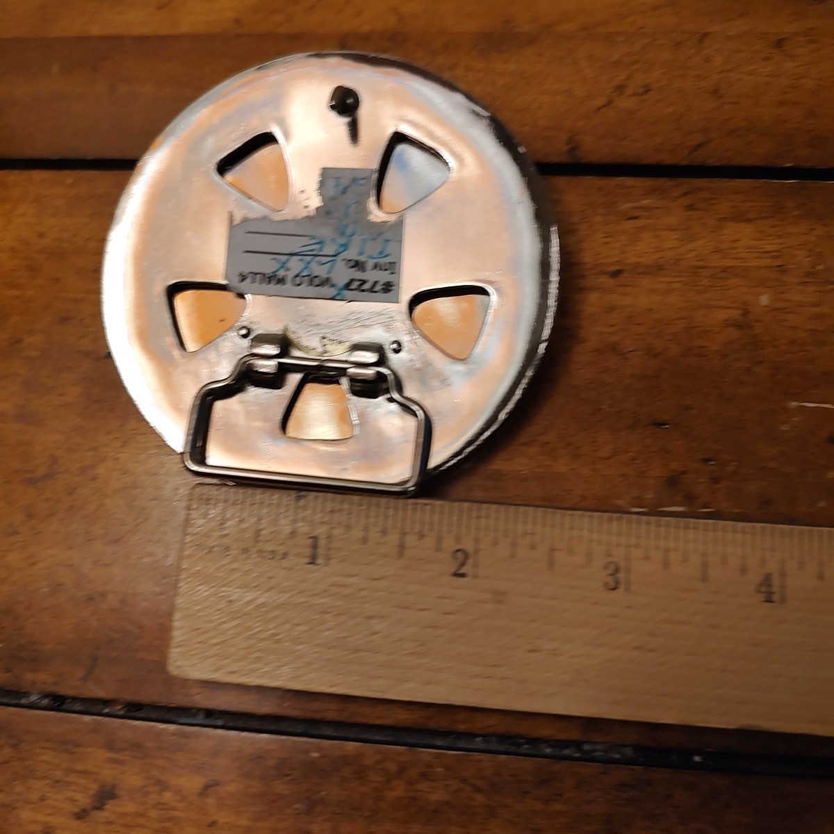 Spinning Tire Rim Wheel Spinner Cut-Out Alloy Belt Buckle Chrome