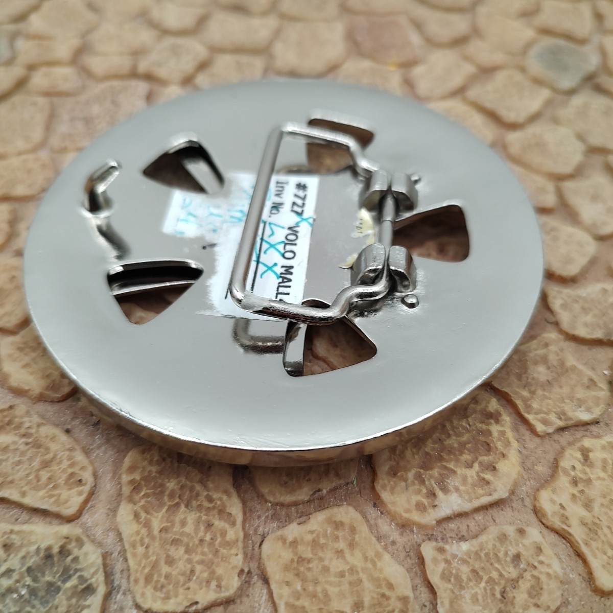Spinning Tire Rim Wheel Spinner Cut-Out Alloy Belt Buckle Chrome