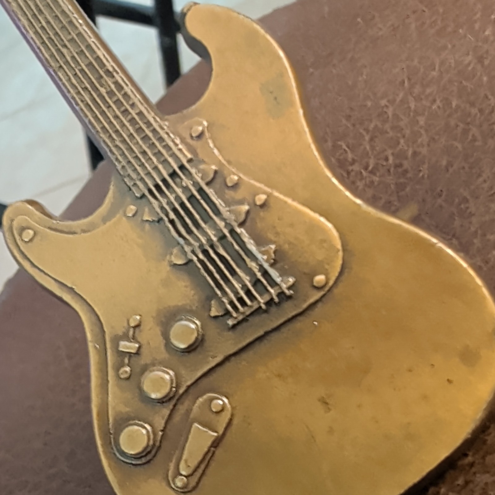 Gold Tone Solid Brass Antique Guitar Music Novelty Metal Belt Buckle 1980