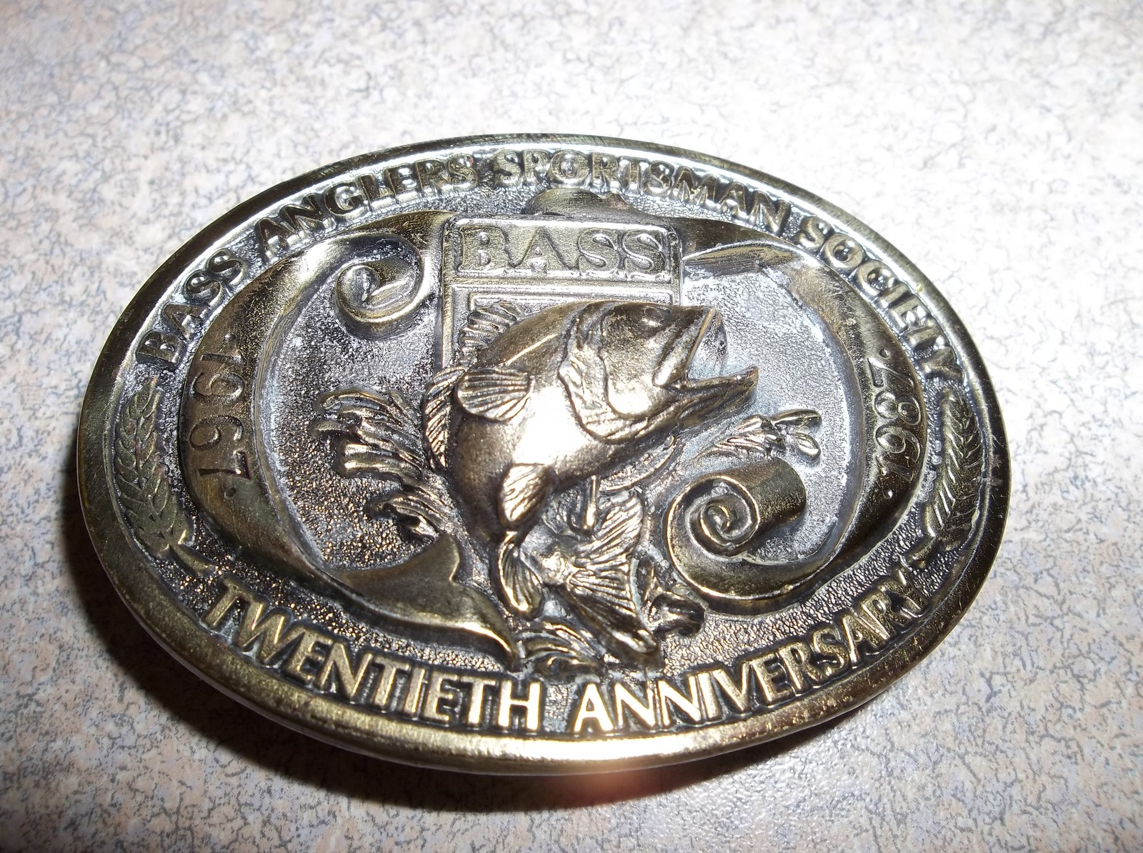 BASS ANGLERS SPORTMAN SOCIETY 1987 20TH ANNIVERSARY BRASS BELT BUCKLE