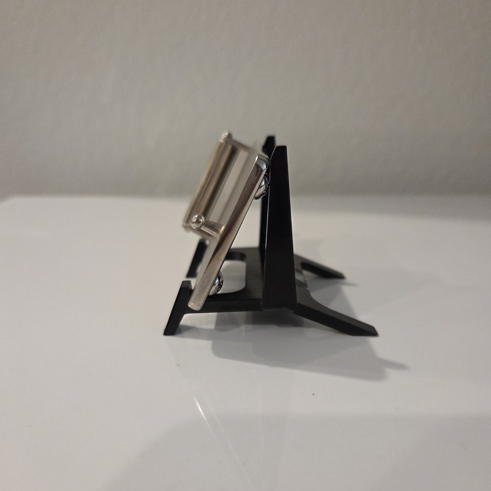 Louis Vuitton Inventeur Belt Buckle Missing Screw Black Silver