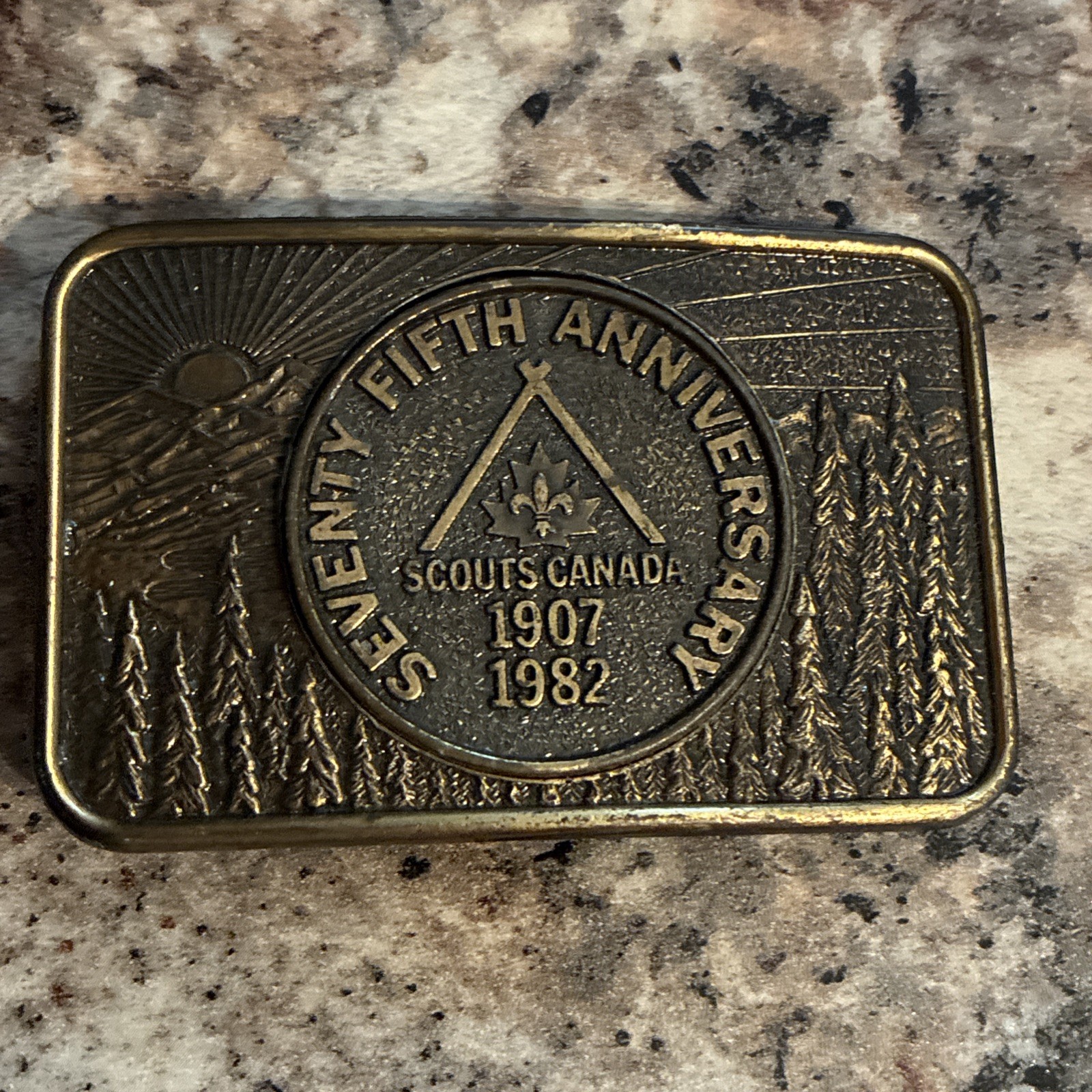 VINTAGE BELT BUCKLE 75th ANNIVERSARY BOY SCOUTS CANADA 1907-1982