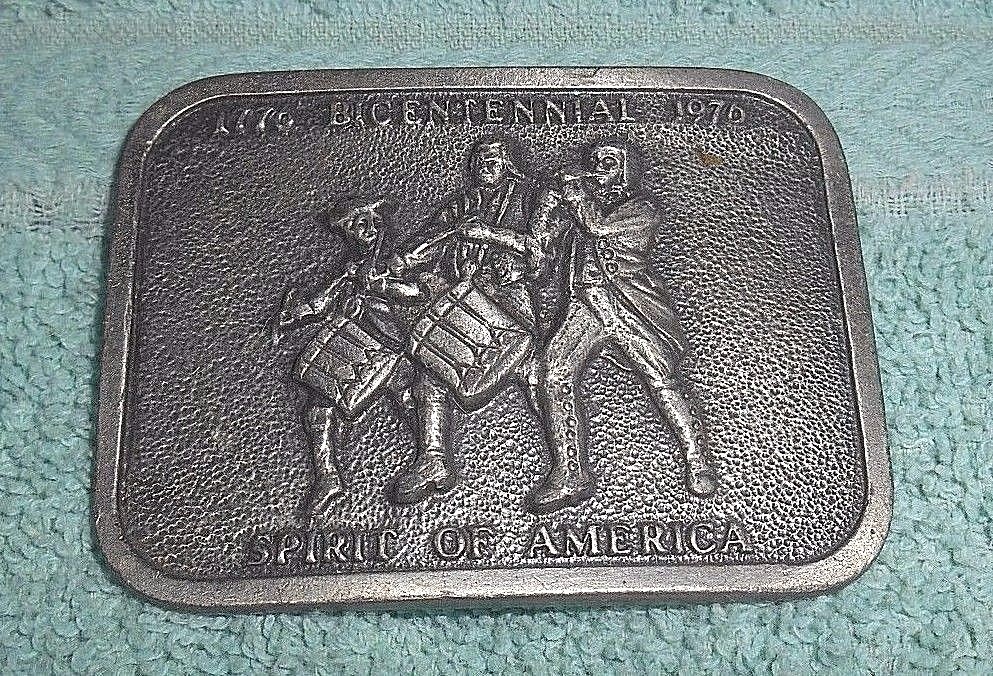 VINTAGE BICENTENNIAL 1776-1976 SPIRIT OF AMERICA METAL BELT BUCKLE