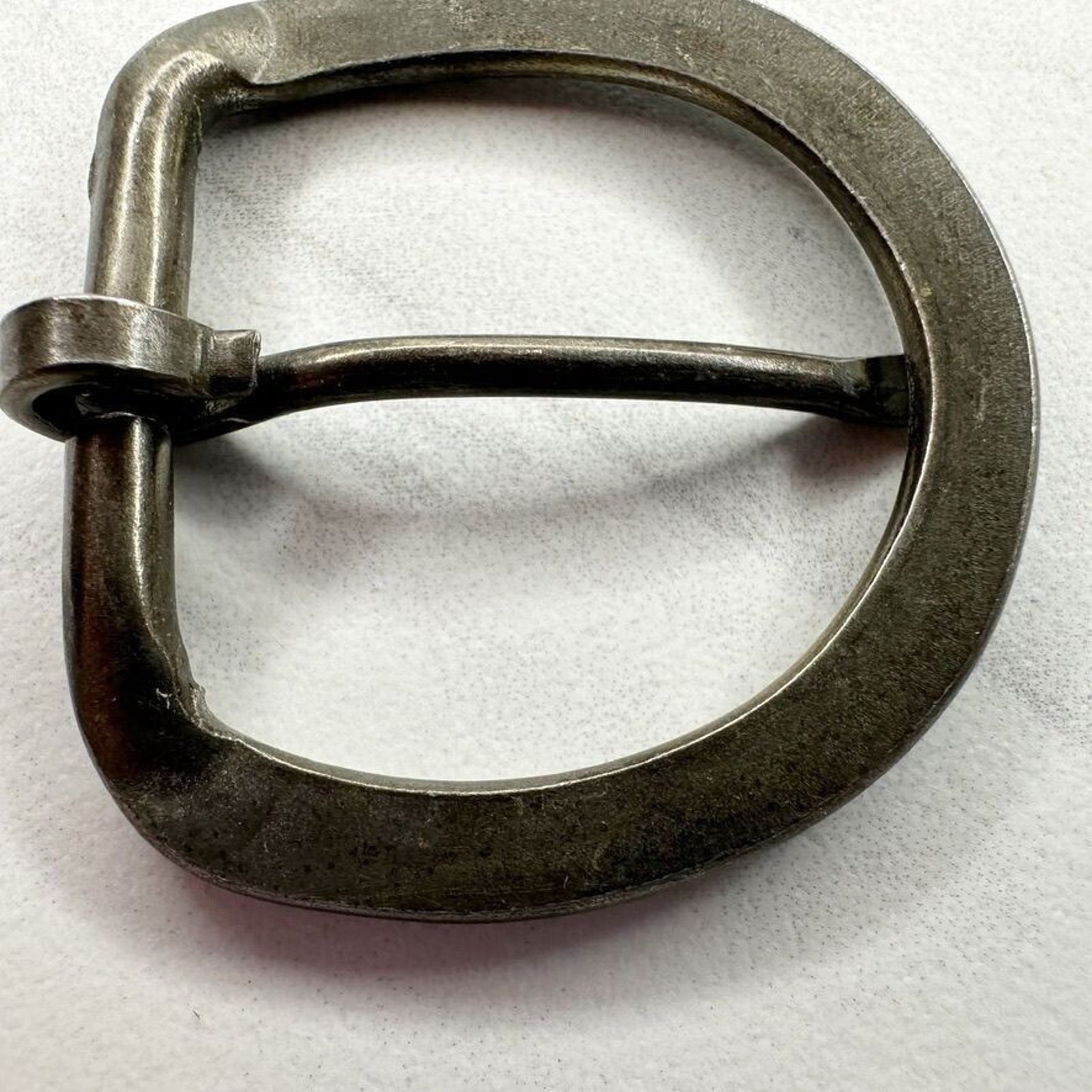 Rounded Dark Silver Tone Simple Basic Belt Buckle