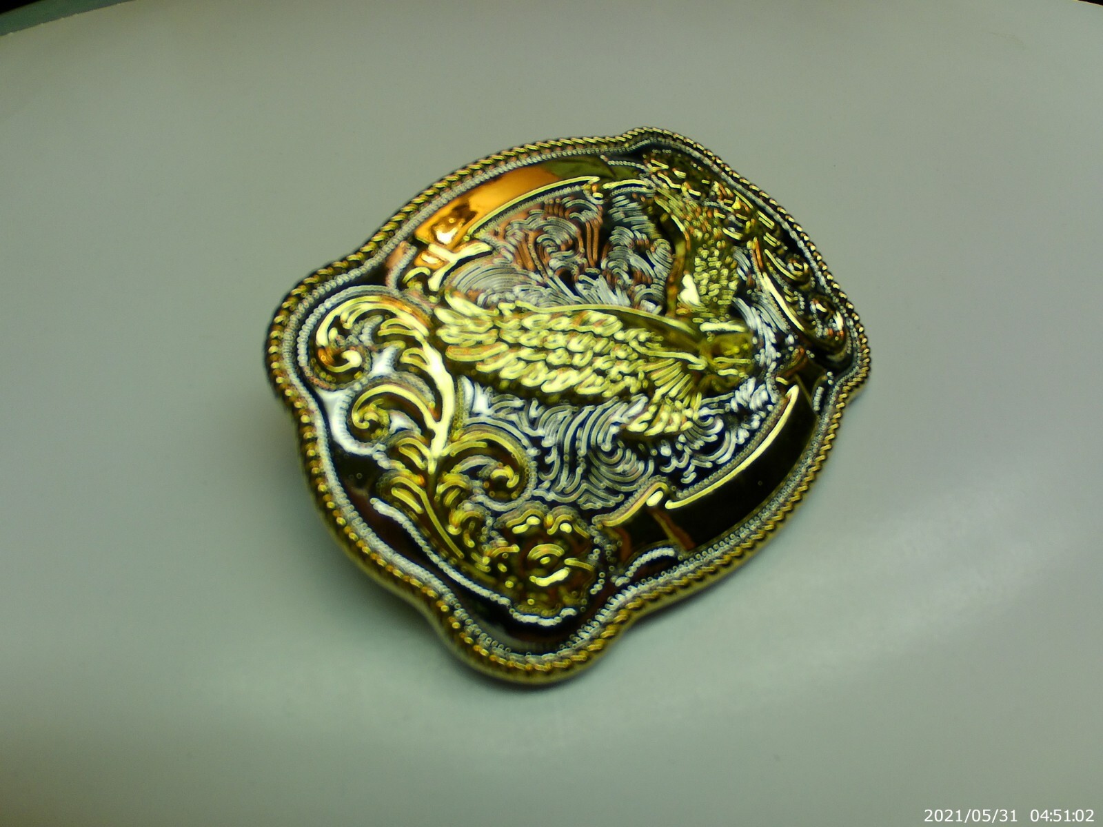 Belt Buckle BALD EAGLE Large 4&Prime; x 3&Prime; Western Cowboy Rodeo Silver Gold