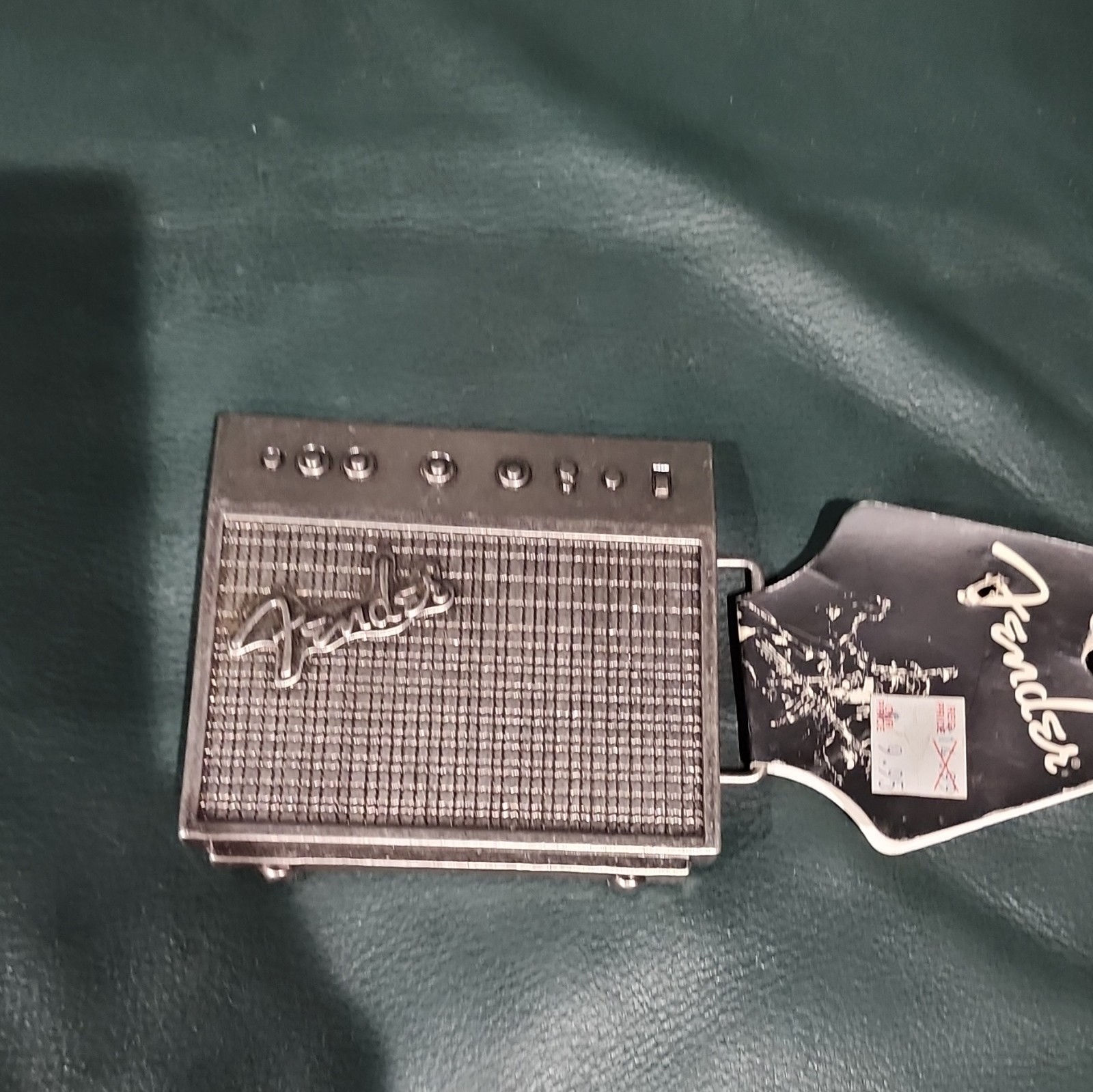 Fender Amp-Style Guitar Belt Buckle Silver Metal Logo Fits 1.5 in Belt