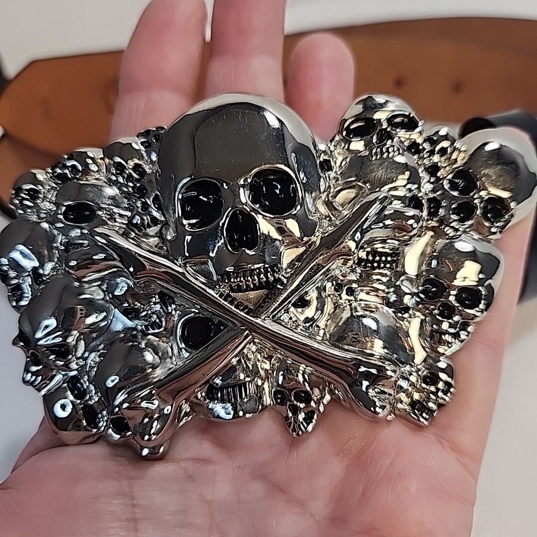 Genuine Leather 3D painted Belt Studs W/ Pile of Skulls Belt Buckle 36&Prime; Grunge