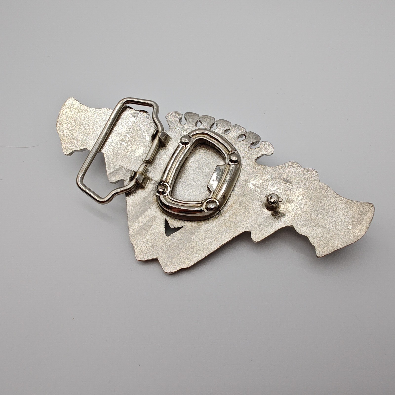 Western Outlaw Style Belt Buckle Crossed Revolvers Silver Tone Black Enamel