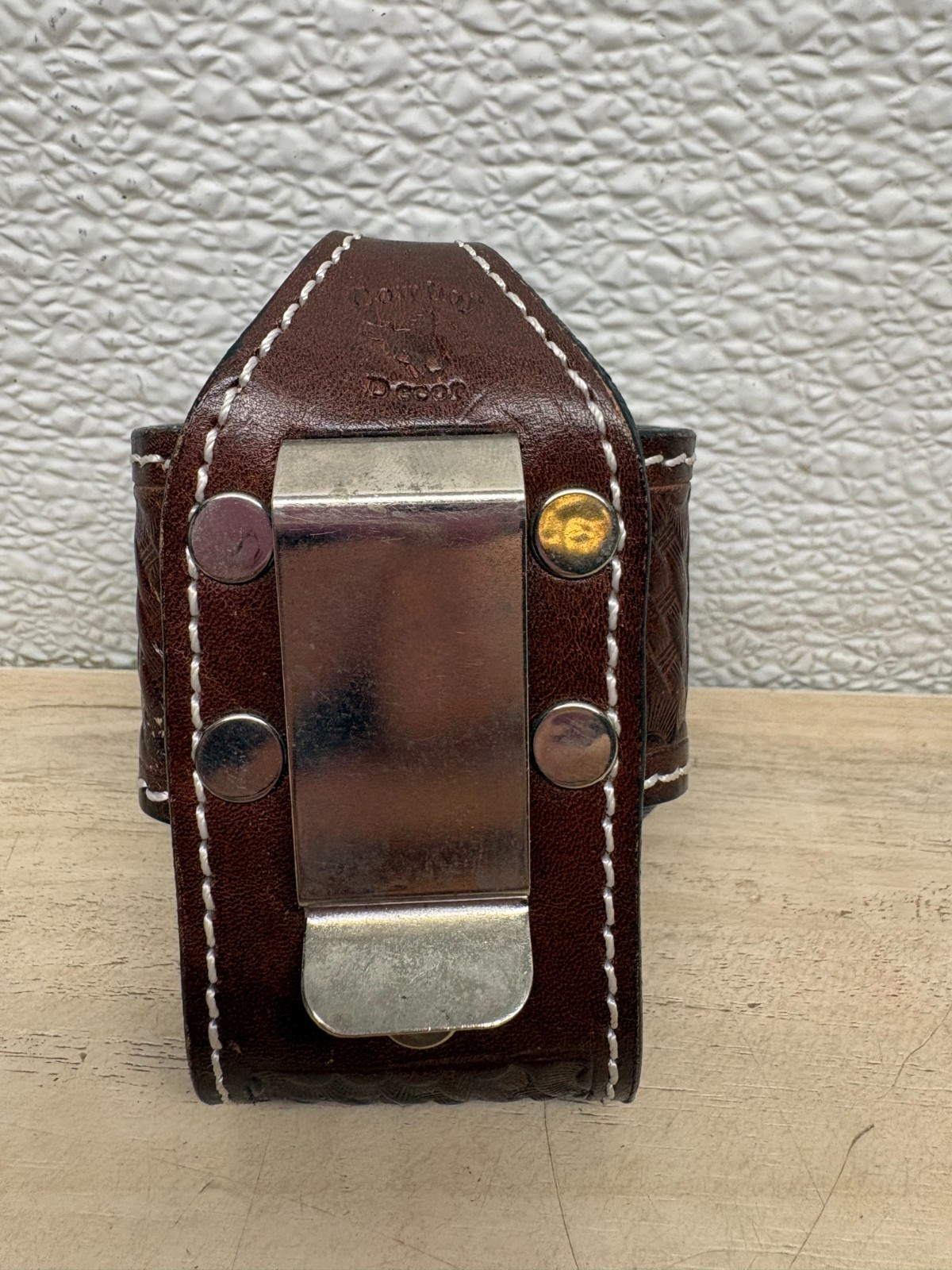 Cowboy Decor Genuine Leather Metal Star Back Clip Belt Pouch