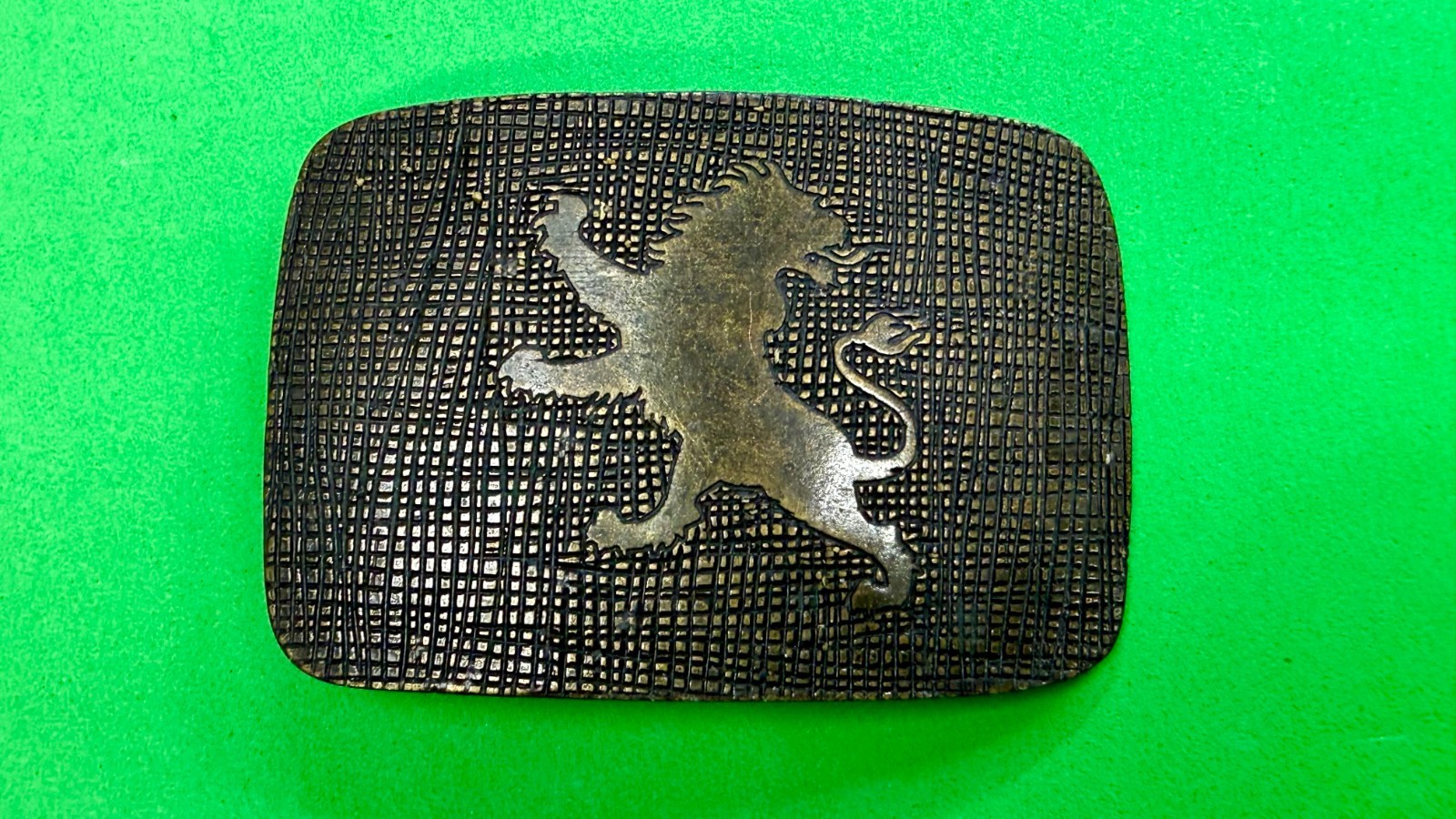 Heraldic Rampant Lion Grid Pattern Brass Tone Belt Buckle, Made in Italy