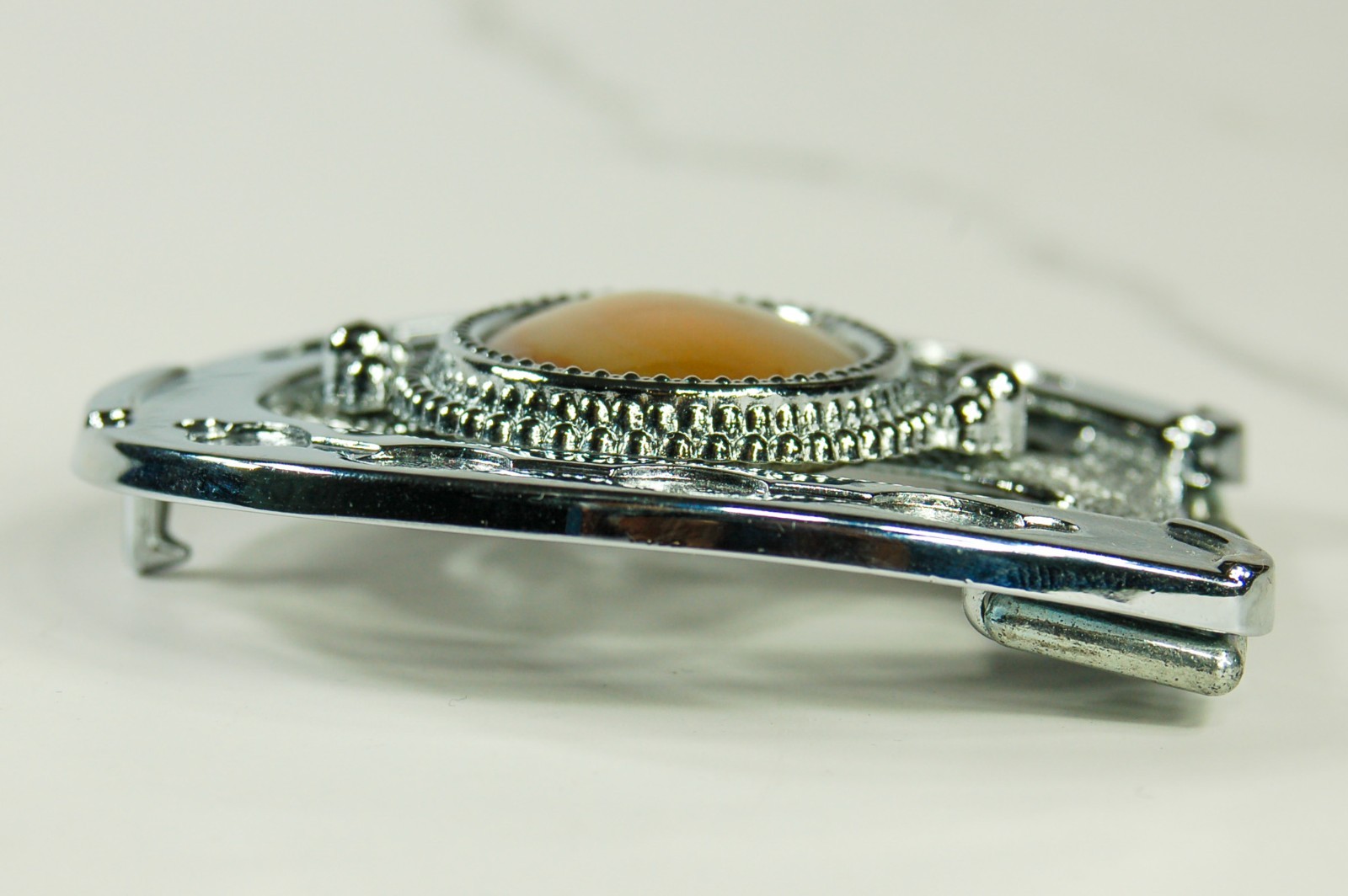 Horseshoe western belt buckles for men brown oval agate stone