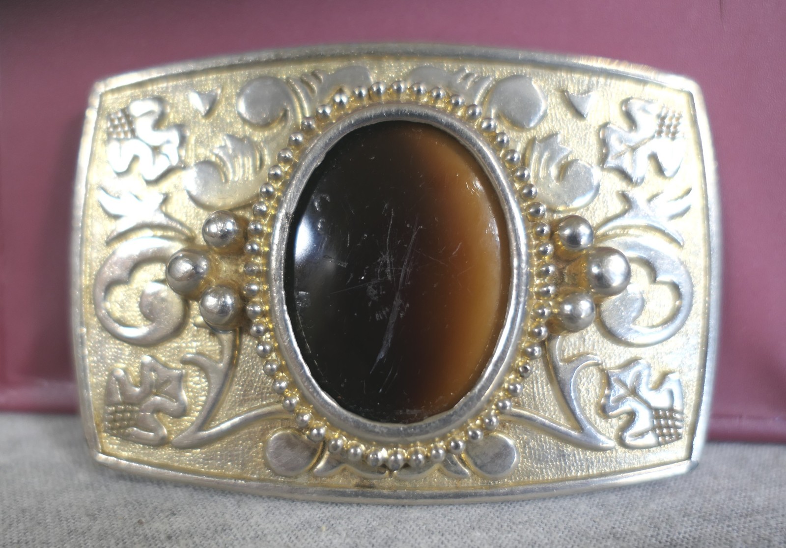 Vintage Gold Metal Western Engraved Plumes & Oak Leaves Agate Cameo Belt Buckle