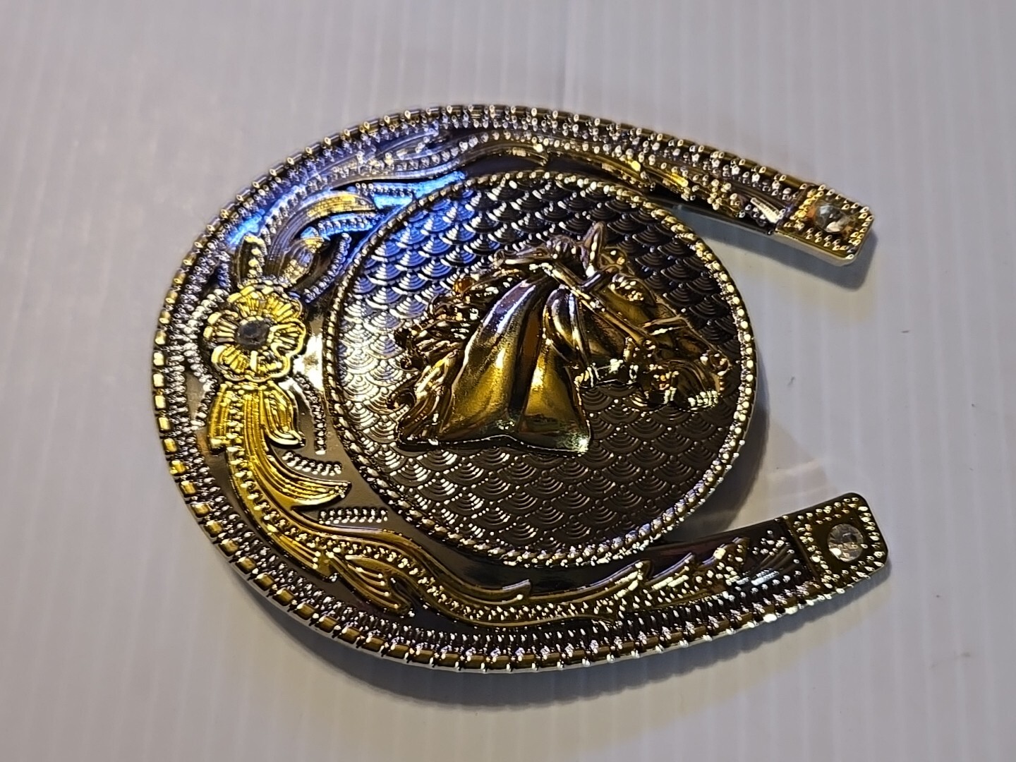 GOLD & SILVER (IN COLOR ONLY)LARGE RODEO WESTERN HORSE HEAD Metal Belt Buckle