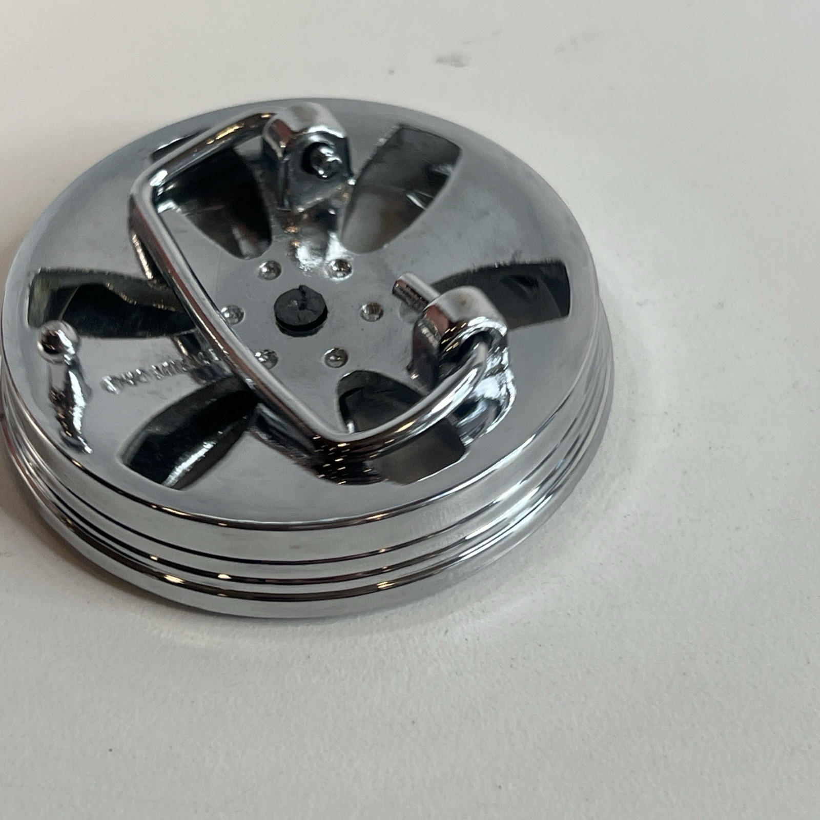 Spinner Belt Buckle Car Truck Rim Tire Spinning Motion West side CA
